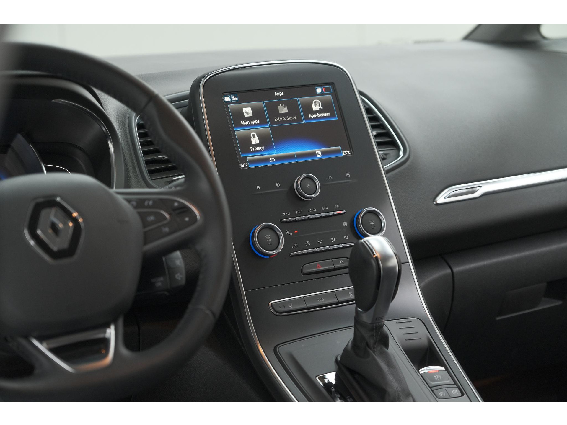 Renault Scénic TCe 140 EDC Limited | Camera | Stoelverwarming | Navigatie | Apple Carplay