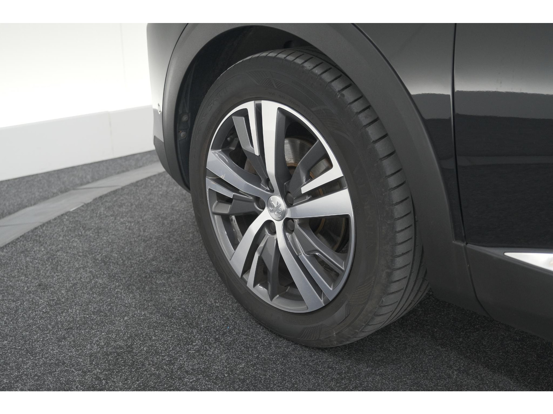 Peugeot 3008 PureTech 130 Allure | Trekhaak | Camera | Dodehoekdetectie | Navigatie