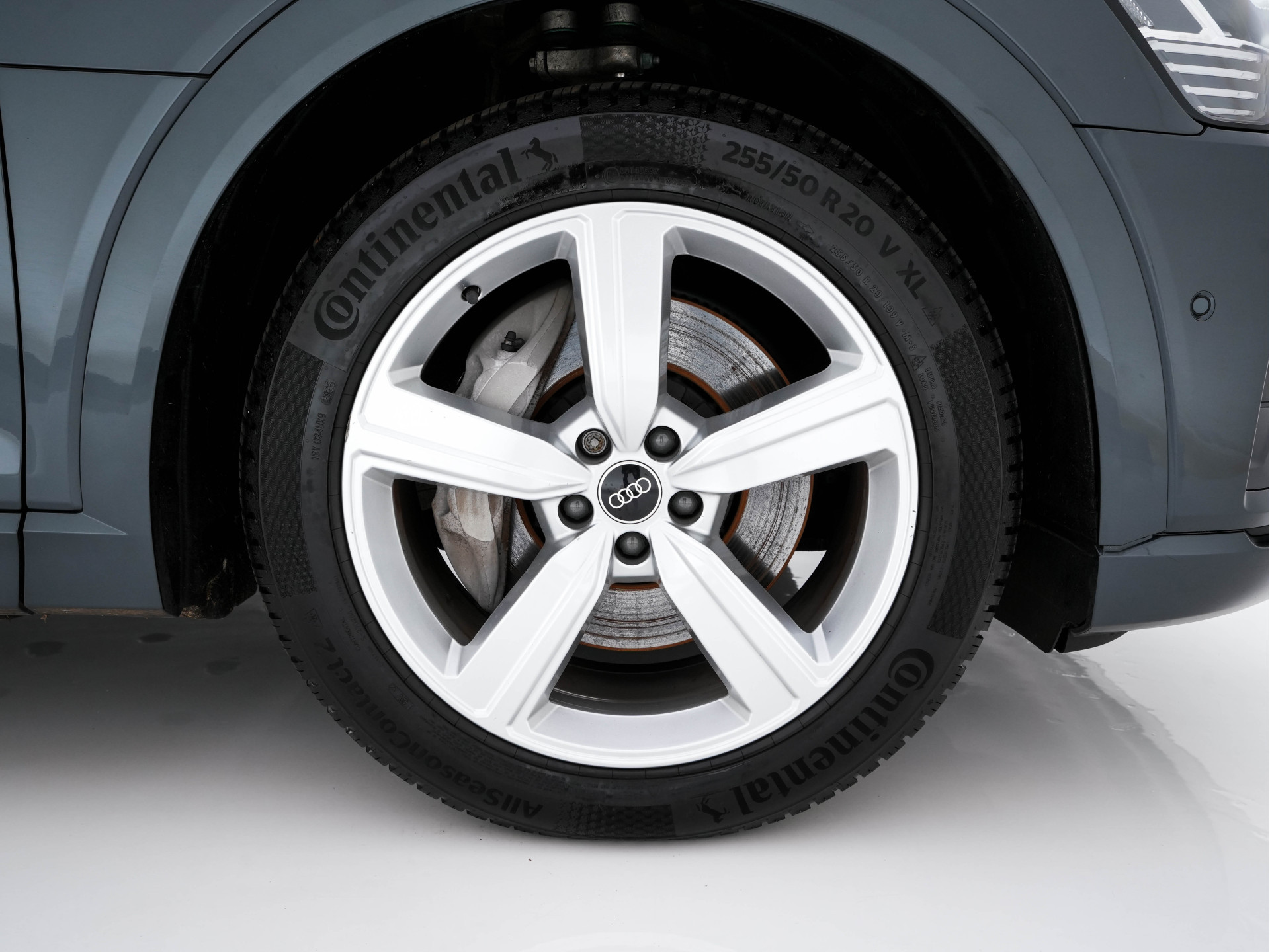 Audi e-tron 55 quattro Advanced edition Plus 95 kWh (3-Fase-11 kW) {SOH-93%} (INCL-BTW) Aut.*HEATPUMP | LEATHER | ADAPTIVE-CRUISE | FULL-LED | DIGI-COCKPIT | KEYLESS | MEMORY-PACK | CAMERA | NAVI-FULLMAP | SHIFTPADDLES | DAB+ | HEATED-COMFORTSEATS | DRIVE