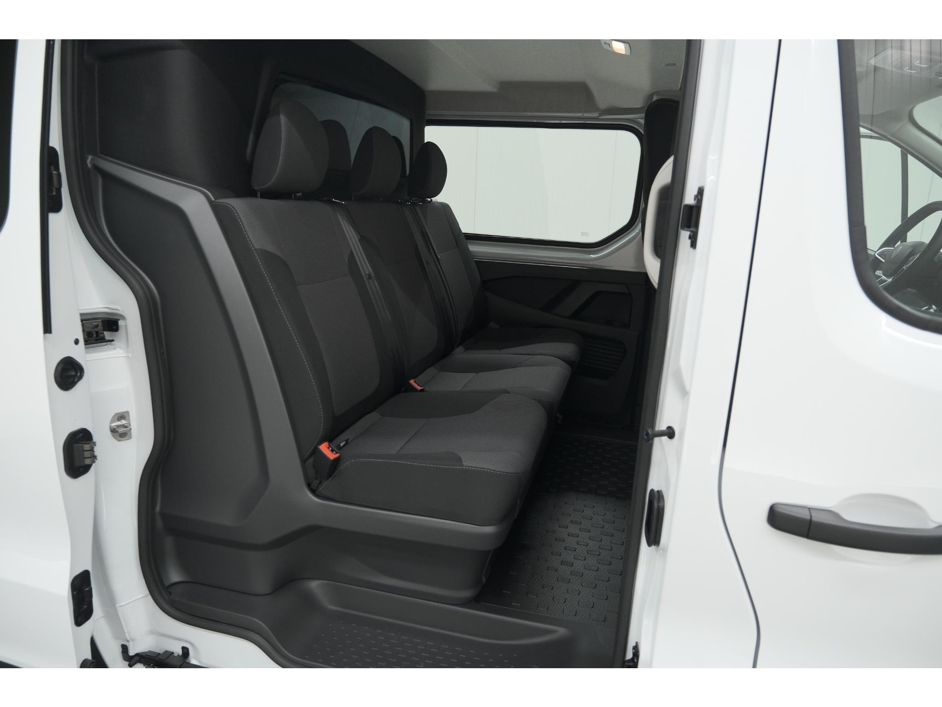 Renault Trafic 2.0 Blue dCi 130 T29 L2H1 Advance DC | 6 Zitplaatsen | Camera | Apple Carplay | Navigatie