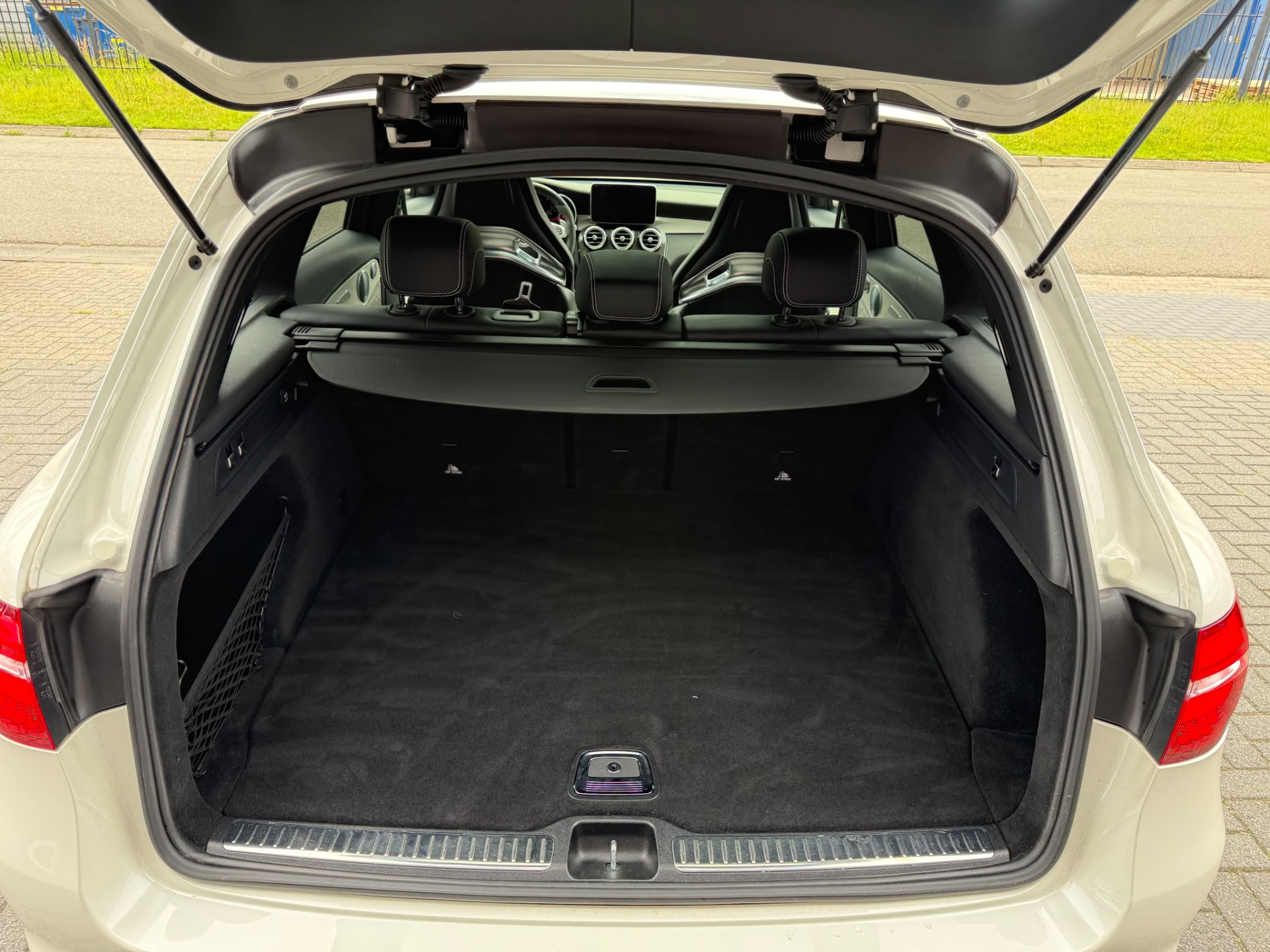 Mercedes-Benz GLC-klasse AMG 43 4MATIC | 3/6/12MND GARANTIE | KUIPSTOELEN | BURMESTER | MEMORY | PANO | ACC | STANDKACHEL | 360 CAMERA | BOMVOL | TREKHAAK |