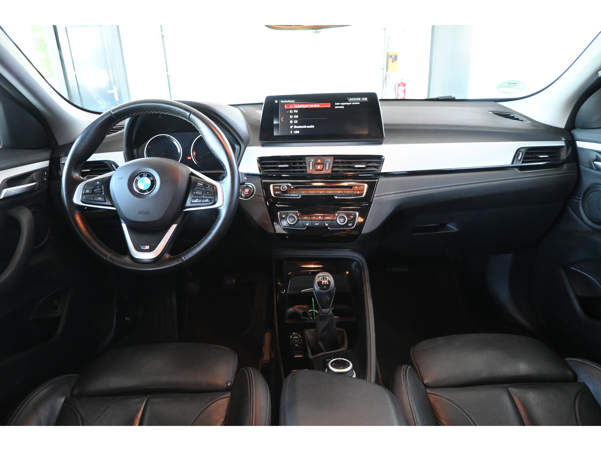 BMW X2 sDrive16d High Executive M-Sport Edition Clima Navigatie Head-Up Rijklaarprijs Inruil Mogelijk!