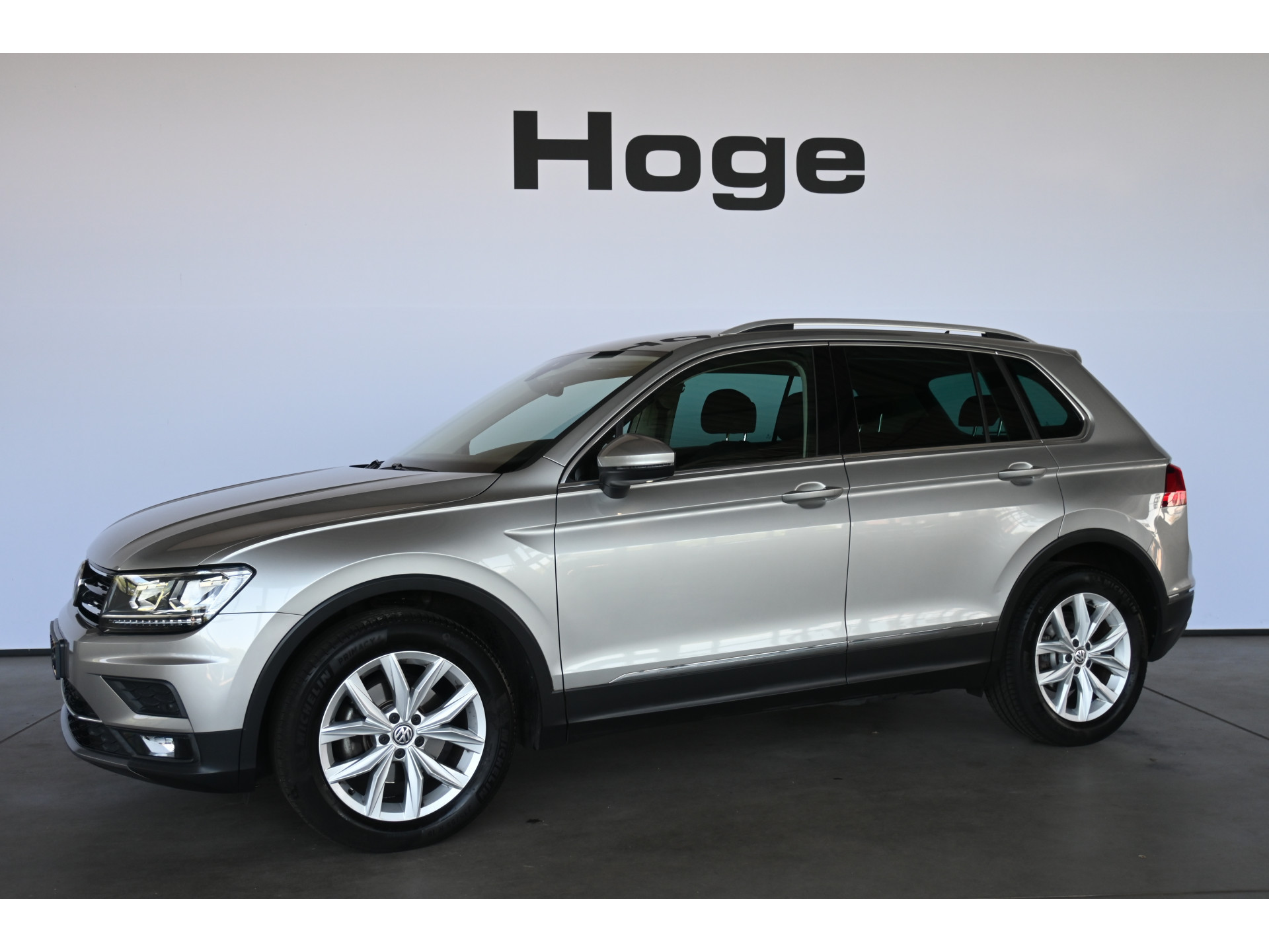 Volkswagen Tiguan 1.4 TSI Automaat 4Motion Highline  Clima Virtual Cockpit Navigatie CarPlay Cruise control Inruil Mogelijk!