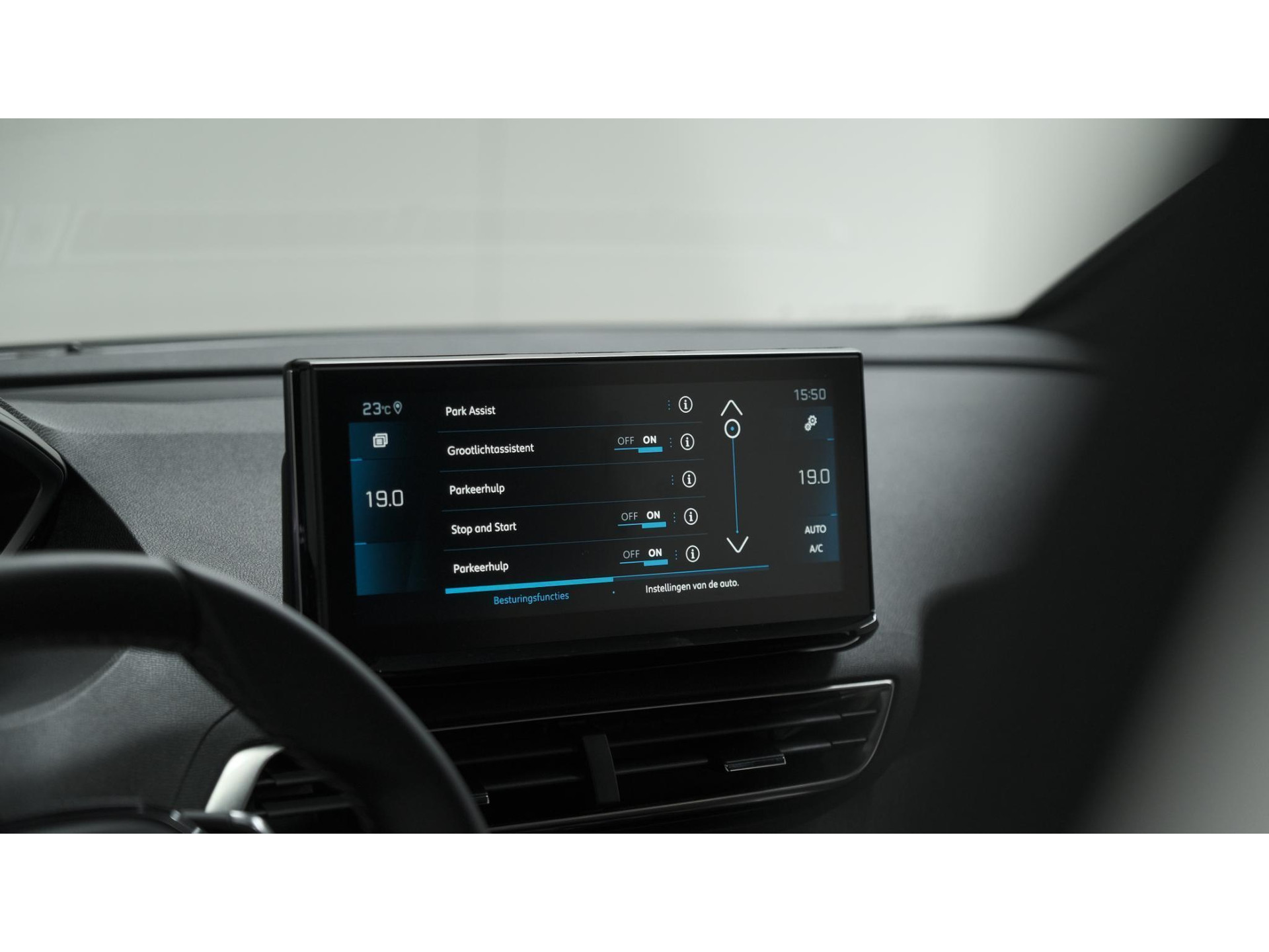 Peugeot 5008 PureTech 130 EAT8 Allure Pack Business | 7 Zitplaatsen | Camera | Dodehoekdetectie | Navigatie | Elektronische Achterklep