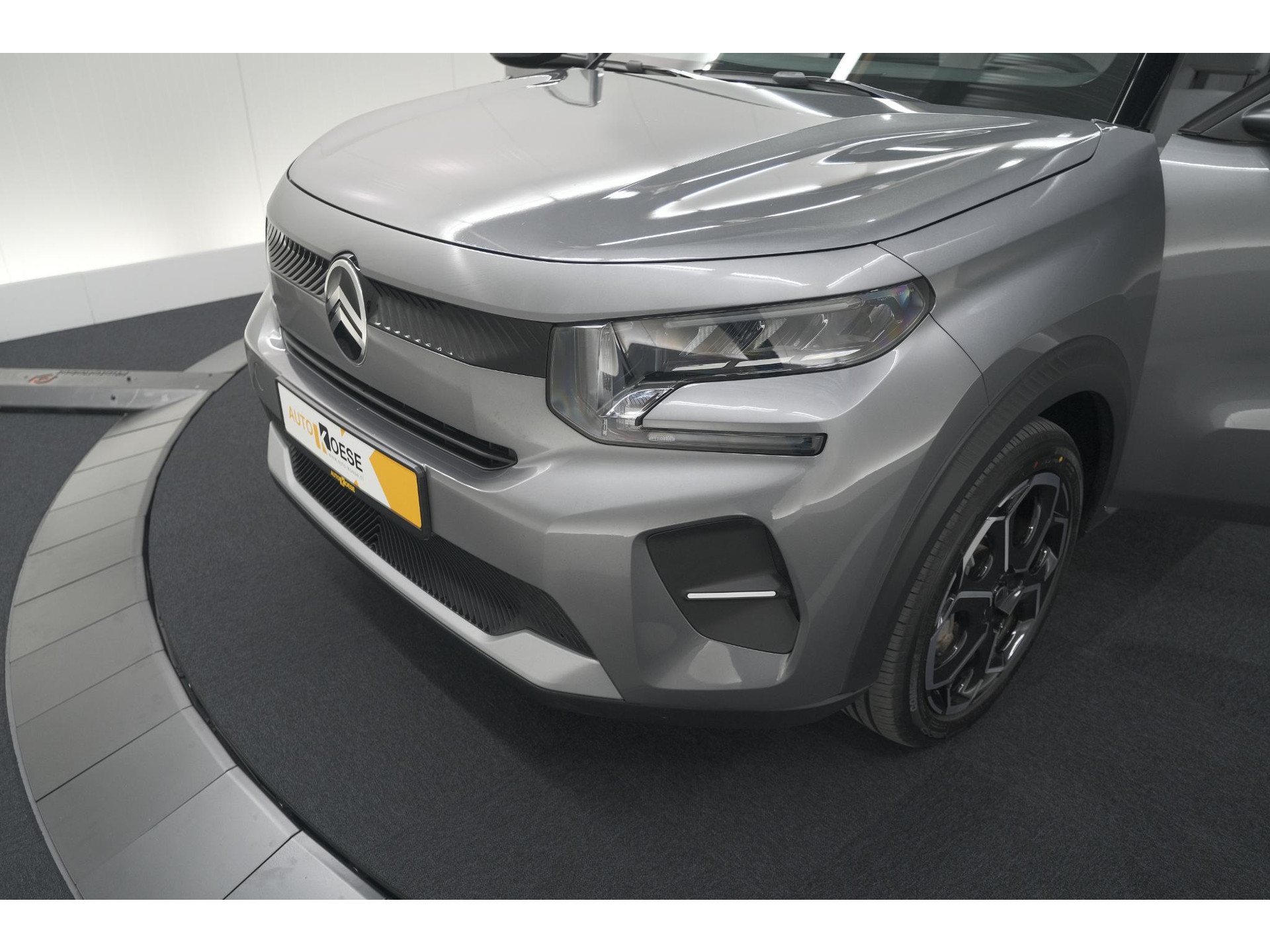 Citroen Ë-C3 Max 113pk 44 kWh | 7 KW Laadfunctie | Camera | Navigatie | Apple Carplay | Parkeersensoren