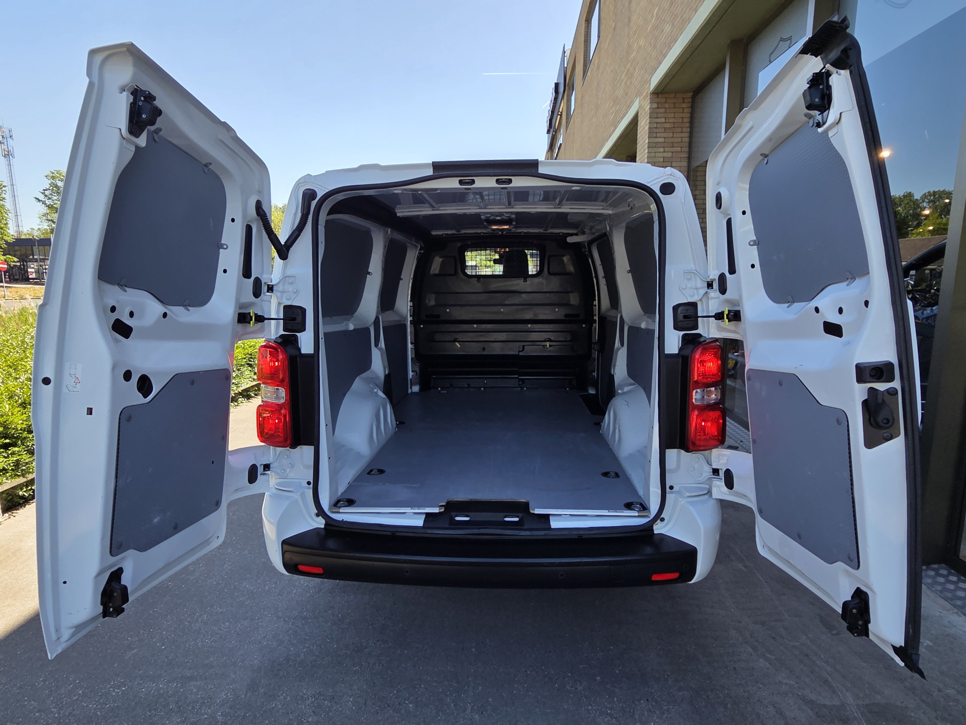 Citroën Jumpy 2.0 BlueHDI 120Pk XL (L3) Automaat Climatecontrol Cruisecontrol Achteruitrijcamera