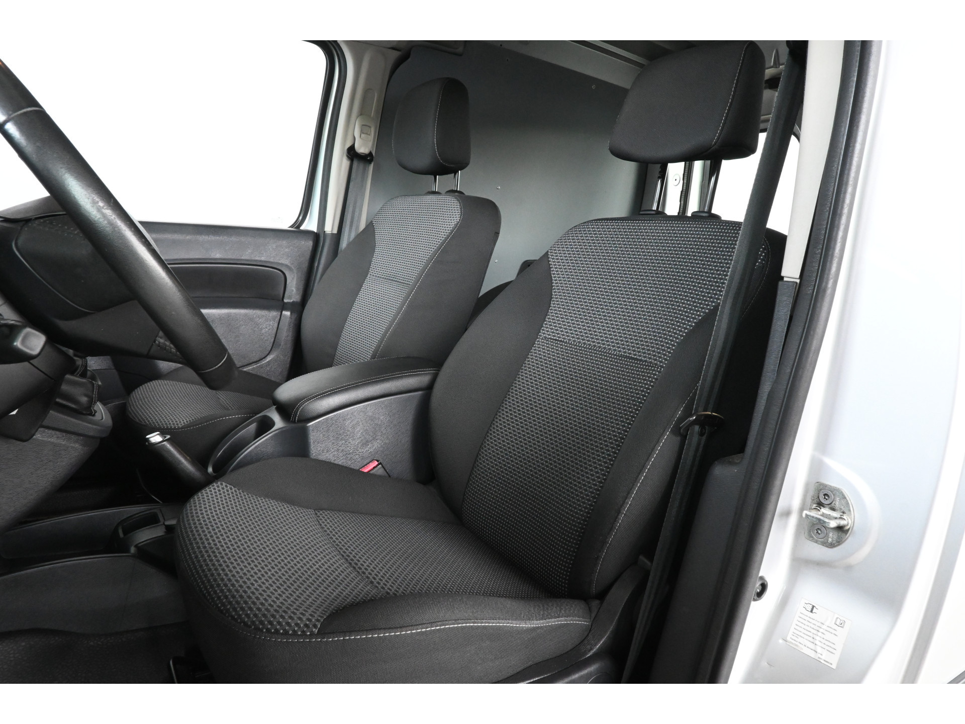 Mercedes-Benz Citan 108 CDI BlueEFFICIENCY Airco Navigatie Trekhaak Rijklaarprijs! Inruil Mogelijk!
