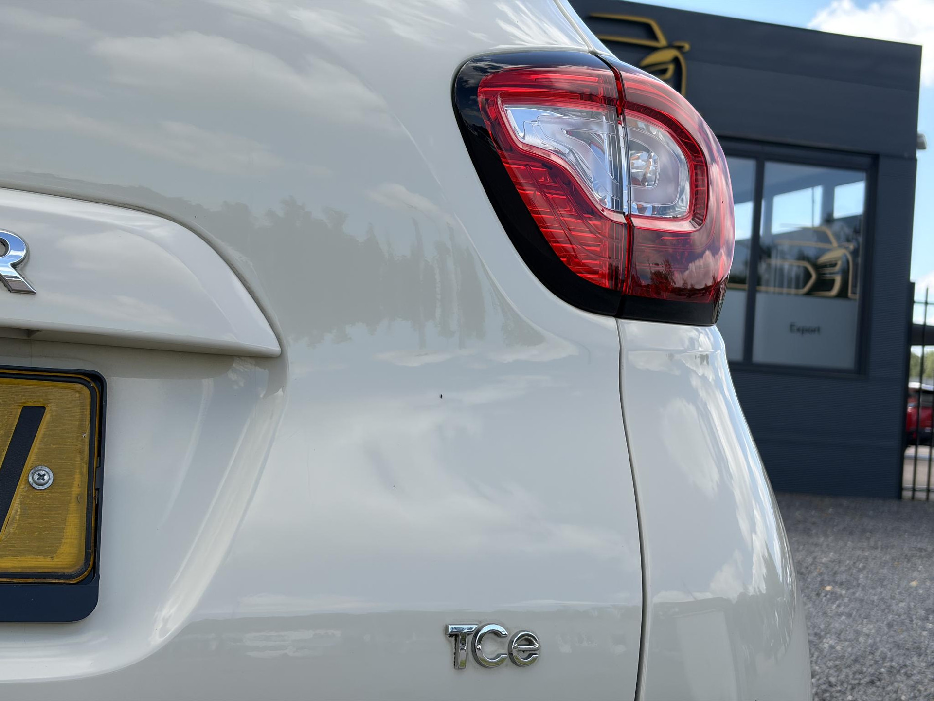Renault Captur 0.9 TCe Expression ✓1e Eigenaar✓Recent beurt gehad✓Dealer Onderhouden✓Navi✓Keyless✓Lm velgen✓Airco✓Cruise✓Pdc✓N.A.P✓Apk tot 08-2027