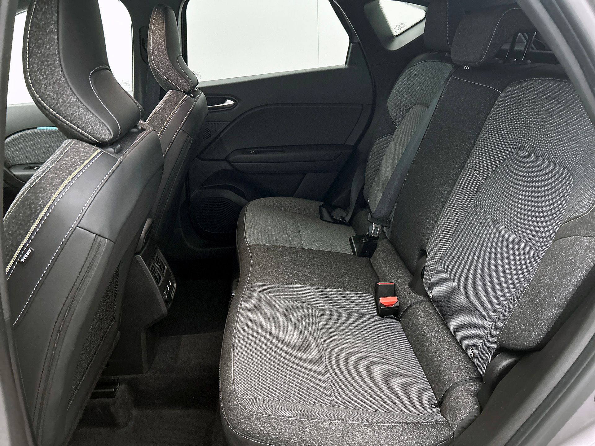 Renault Captur E-Tech full hybrid 145PK techno | CAMERA | NAVI