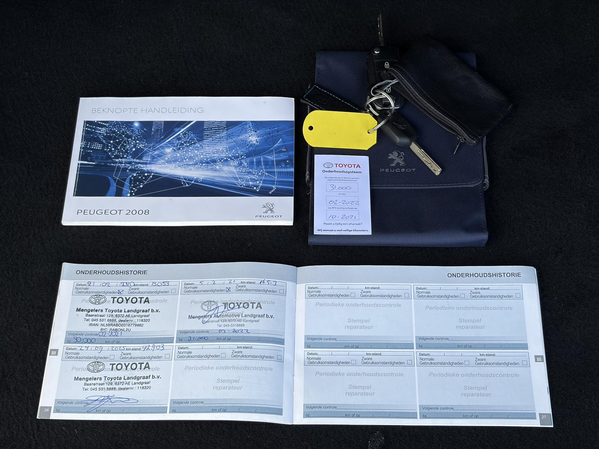 Peugeot 2008 1.2 PureTech Blue Lion 2e Eigenaar,Pano,Navi,Trekhaak,110pk,Dealer Onderhouden,Airco,Cruise,Pdc,Lm velgen,N.A.P,Recent beurt gehad,Apk tot 11-2026