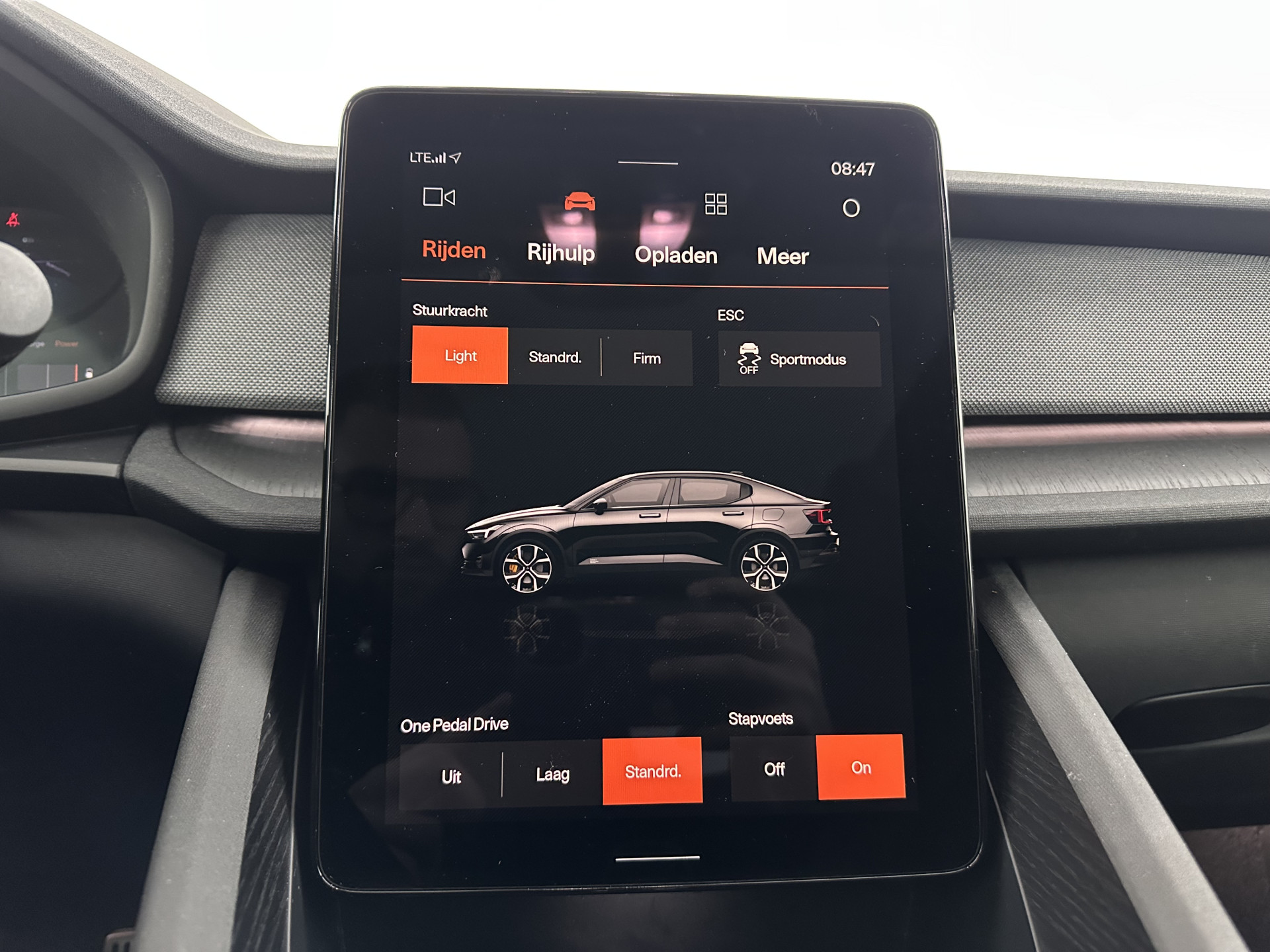 Polestar 2 Long Range Dual Motor Launch Edition 78kWh (3-Fase-11kW) {SOH-88%} Aut.*PANO | NAVI-FULLMAP | FULL-LED | ADAPTIVE-CRUISE | BLINDSPOT | TOPVIEW | KEYLESS | LANE-ASSIST | DIGI-COCKPIT | CARPLAY | DAB+ | HEATED-SPORTSEATS | CAMERA | MEMORY-PACK |