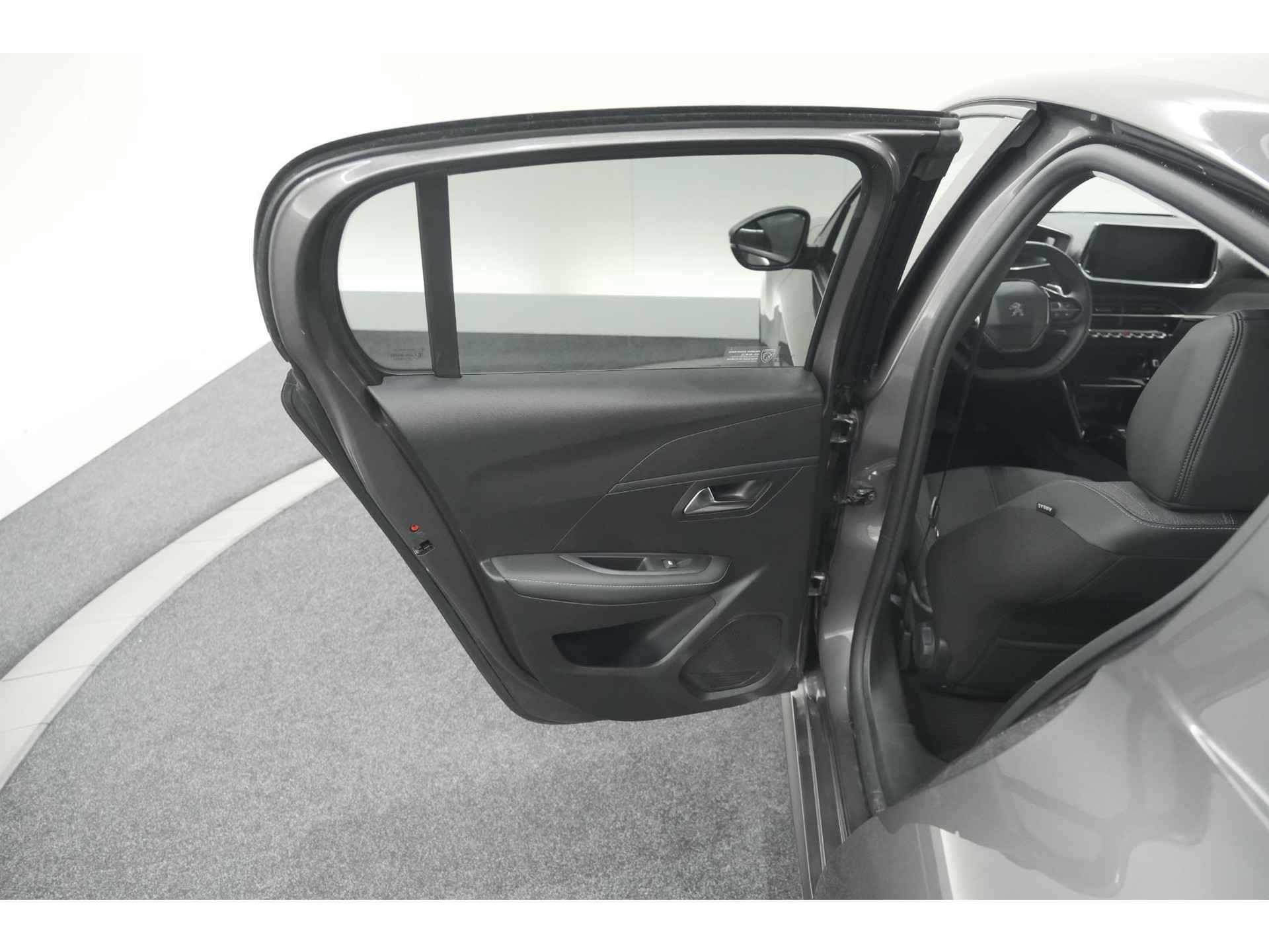 Peugeot 208 PureTech 100 EAT8 Allure Pack | Camera | Apple Carplay | Parkeersensoren | Stoelverwarming