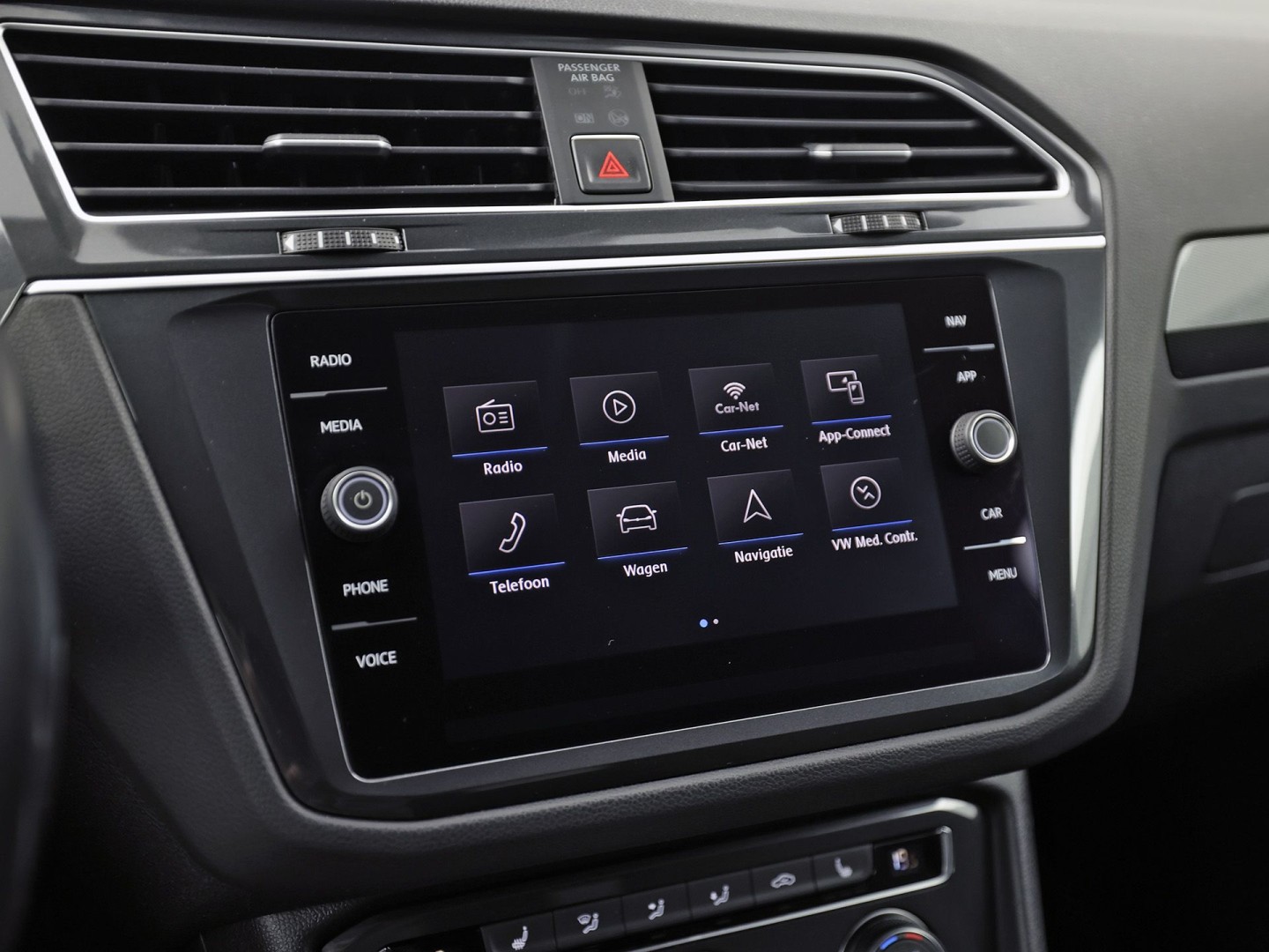 Volkswagen Tiguan 1.4 TSI 4Motion R-Line Sport 150Pk Automaat (VIRTUAL COCKPIT, APPLE CARPLAY, MODE KNOP, GROOT NAVI, ALCANTARA, STOELVERWARMING, SPORTSTOELEN, GETINT GLAS, ADAPTIVE CRUISE, NIEUWSTAAT)