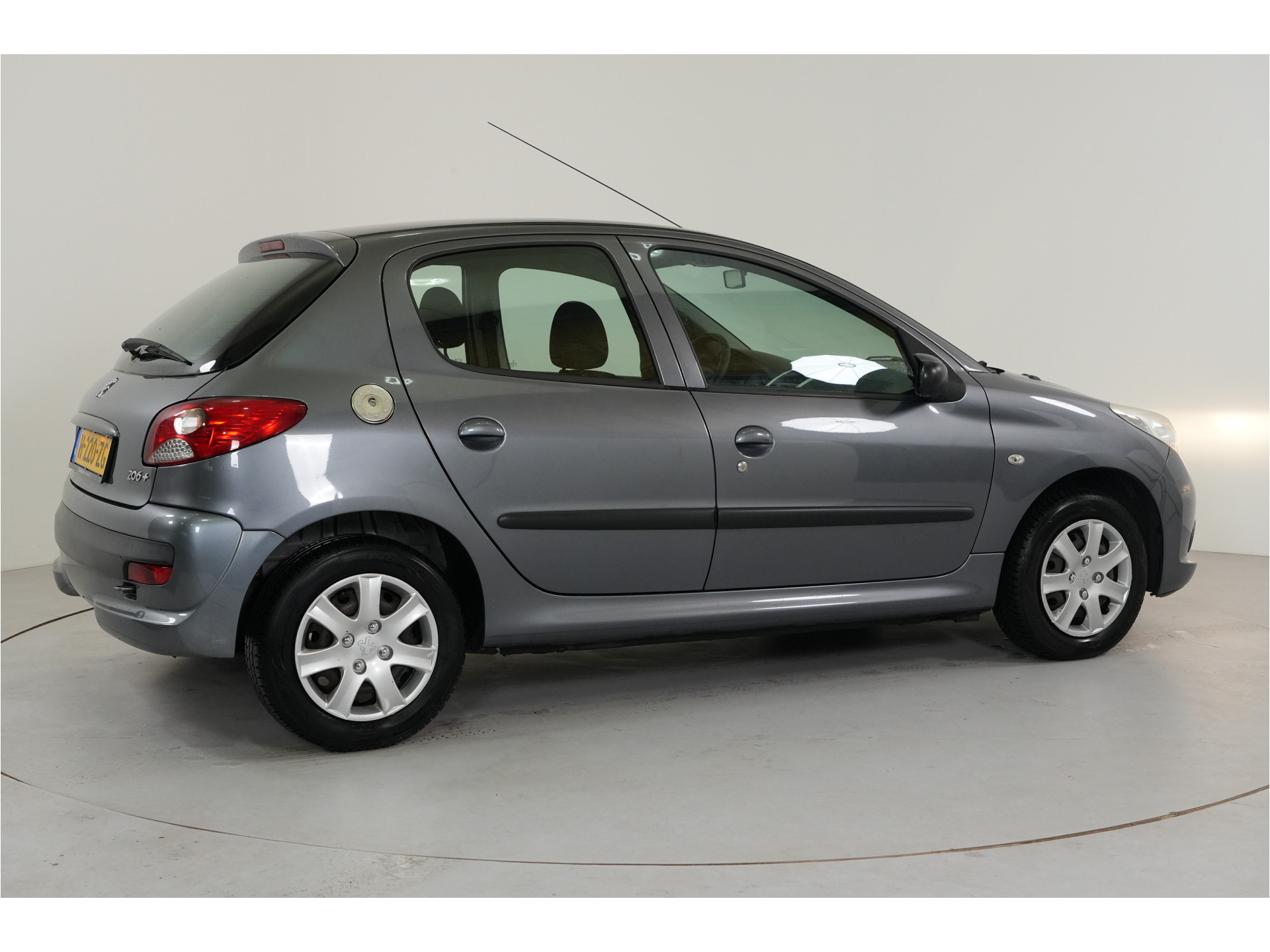 Peugeot 206 + 1.1 XR 5 dr. | Bluetooth | Str. Bekr. | El. ramen |
