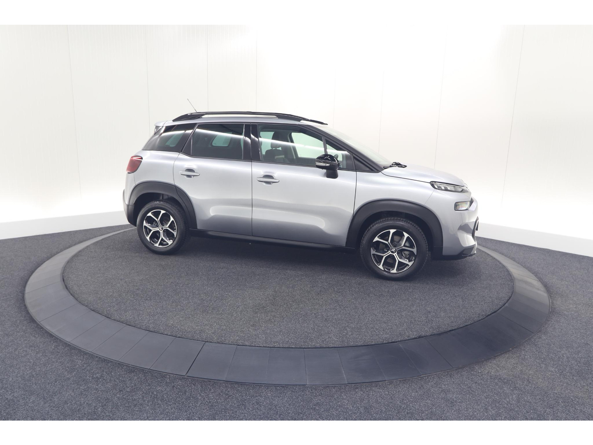 Citroen C3 Aircross PureTech 110 Plus | Parkeersensoren | Navigatie | Apple Carplay | Climate Control