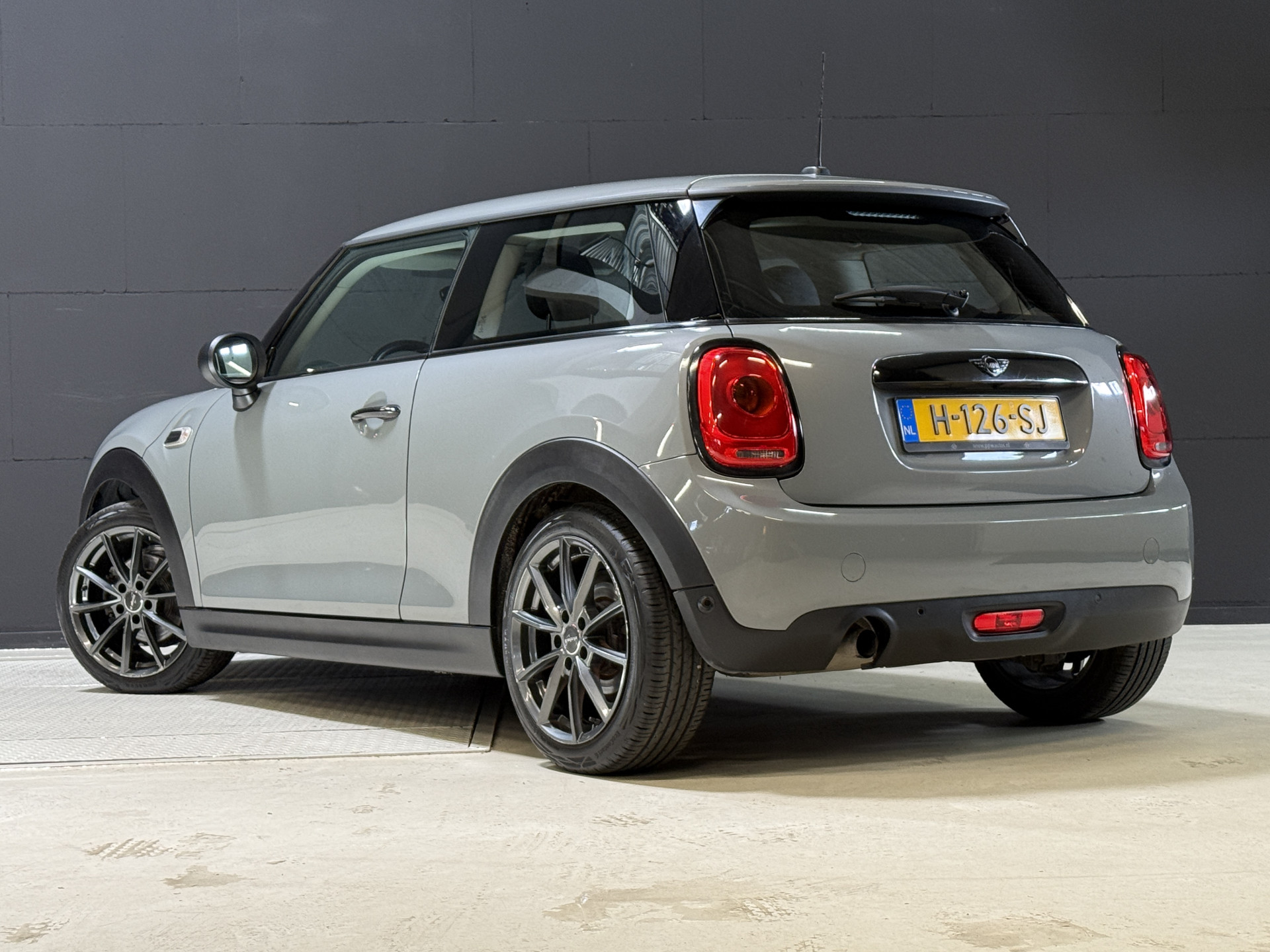 MINI Mini 1.2 One | Stoelverwarming | Airco | Bluetooth