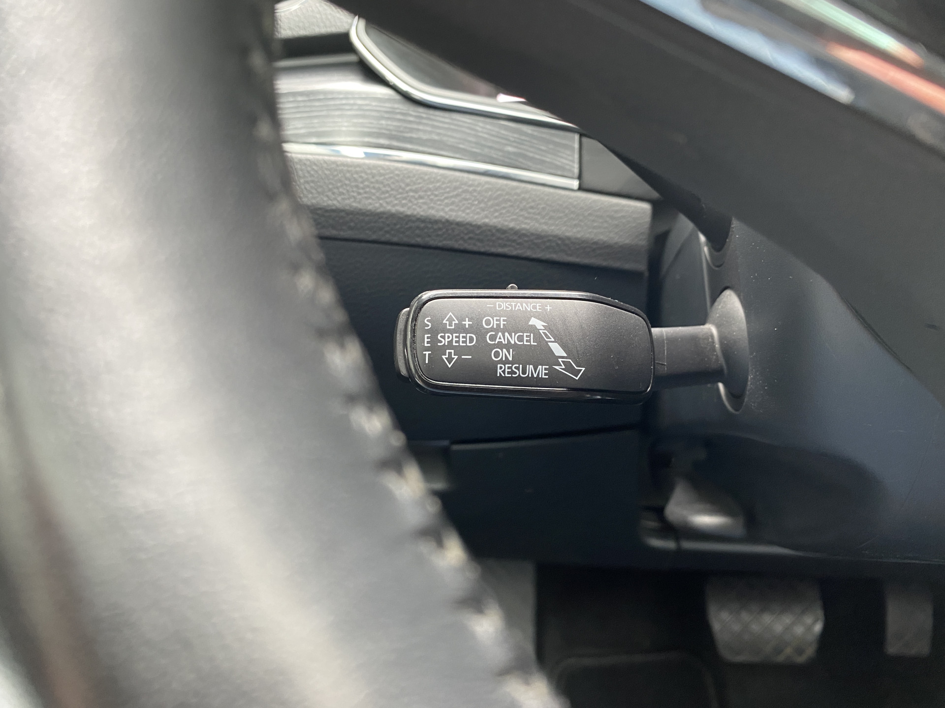 ŠKODA Superb Combi 1.4 TSI iV 218 pk Business Edition Plus AUT. | 1e eigenaar | navigatie | panoramadak | trekhaak | leder interieur