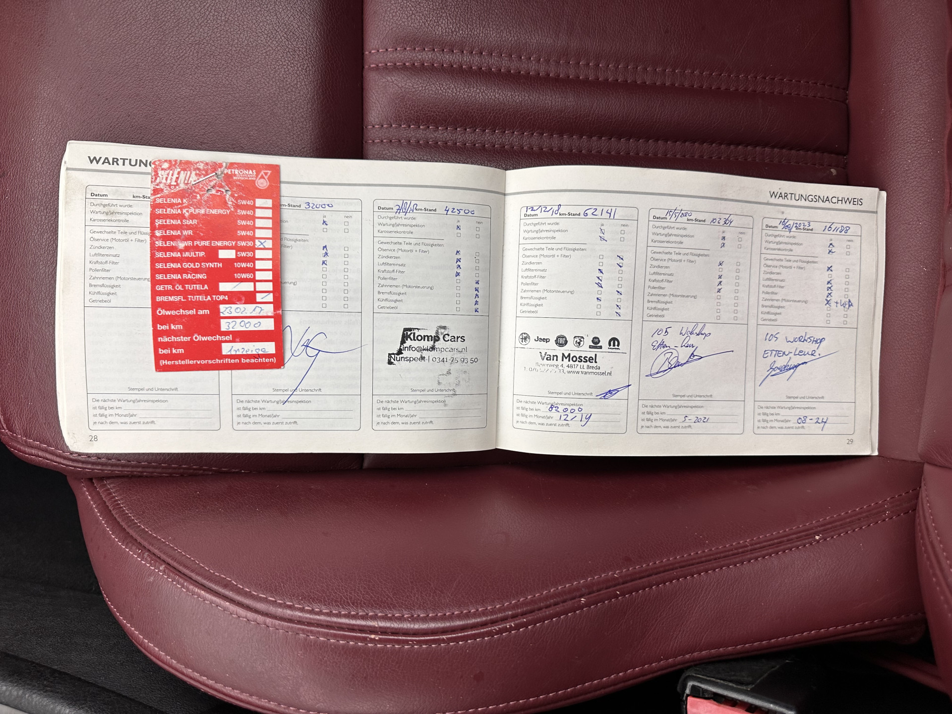 Alfa Romeo Spider 2.4 JTD Q-Tronic Exclusive TI-Sportpack Aut. *LUXURY-LEATHER | BI-XENON | SPORT-SEATS | ECC | SHIFTPADDLES | PDC | CRUISE | 19''ALU*