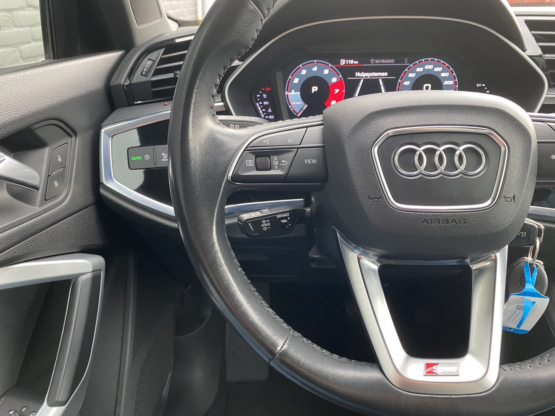 Audi Q3 35 TFSI 150 pk S Line AUT. | zwart optiek | 20'' lichtmetalen velgen | adaptieve cruise | sportstoelen | apple carplay | led kopl.