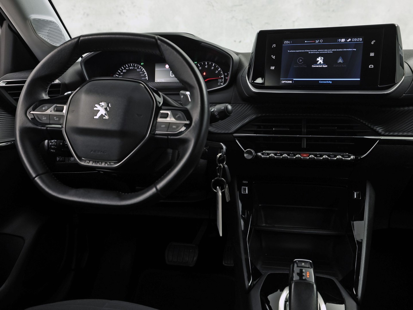 Peugeot 208 1.2 PureTech Sport Automaat (APPLE CARPLAY, KEYLESS, PARKEERSENSOREN, SPORTSTOELEN, CRUISE, LANE ASSIST, NIEUWE APK, NIEUWSTAAT)