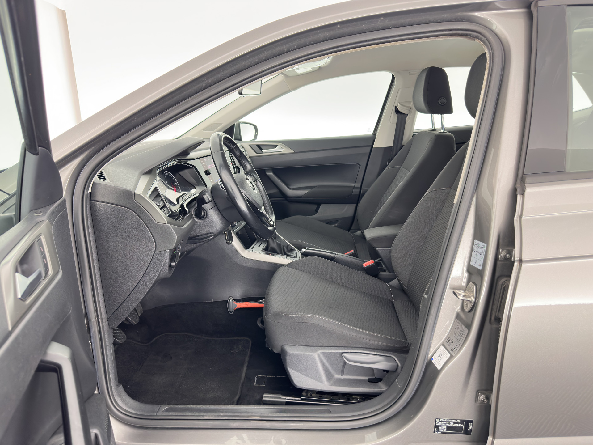 Volkswagen Polo 1.0 TSI Comfortline Business (INCL-BTW) *NAVI-FULLMAP | ADAPTIVE-CRUISE | COMFORT-SEATS | DAB+ | ECC | PARKPILOT*