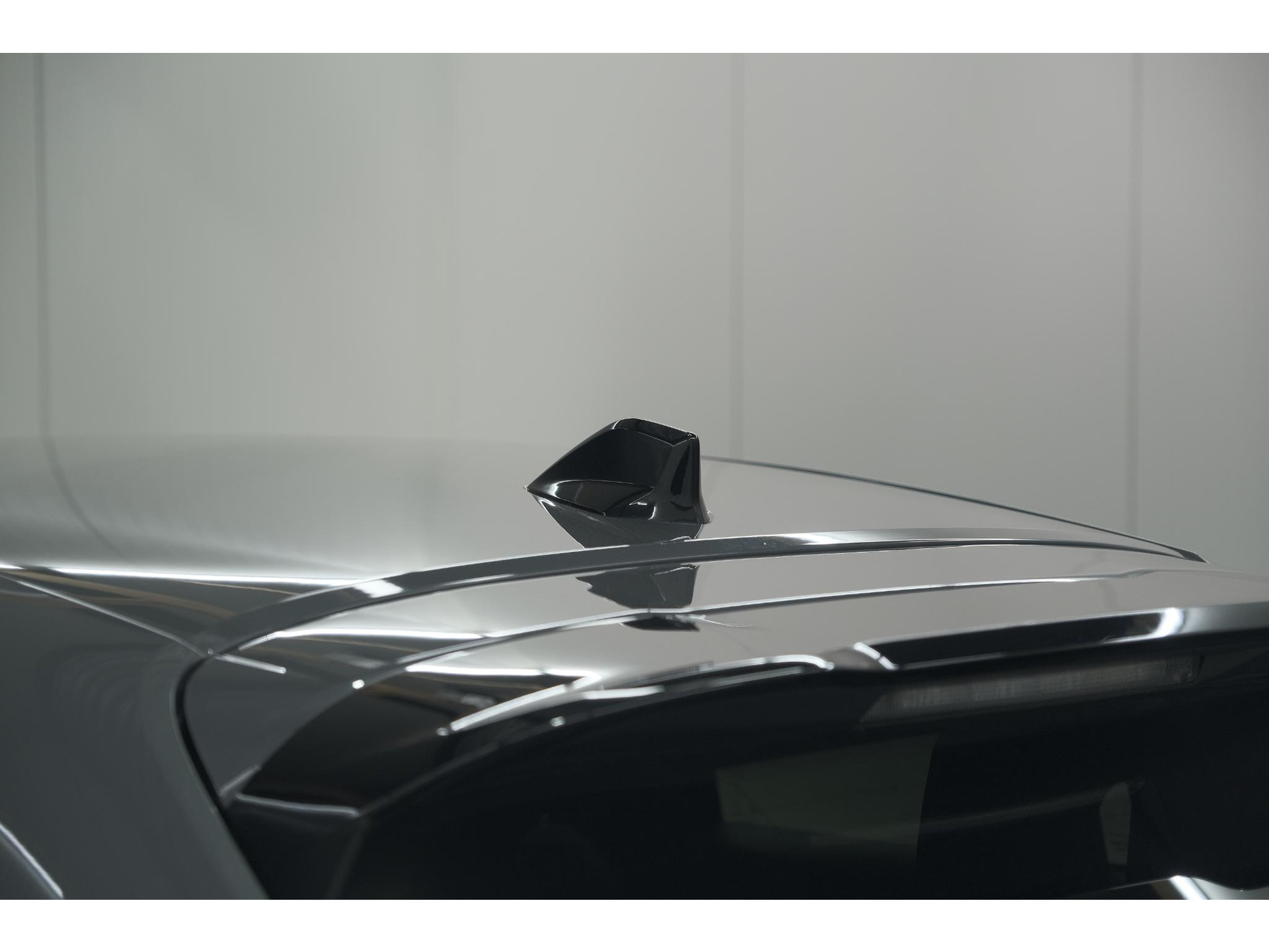 Peugeot 208 Hybrid 100 e-DCS6 Allure | Camera | Apple Carplay | Keyless Entry | Parkeersensoren