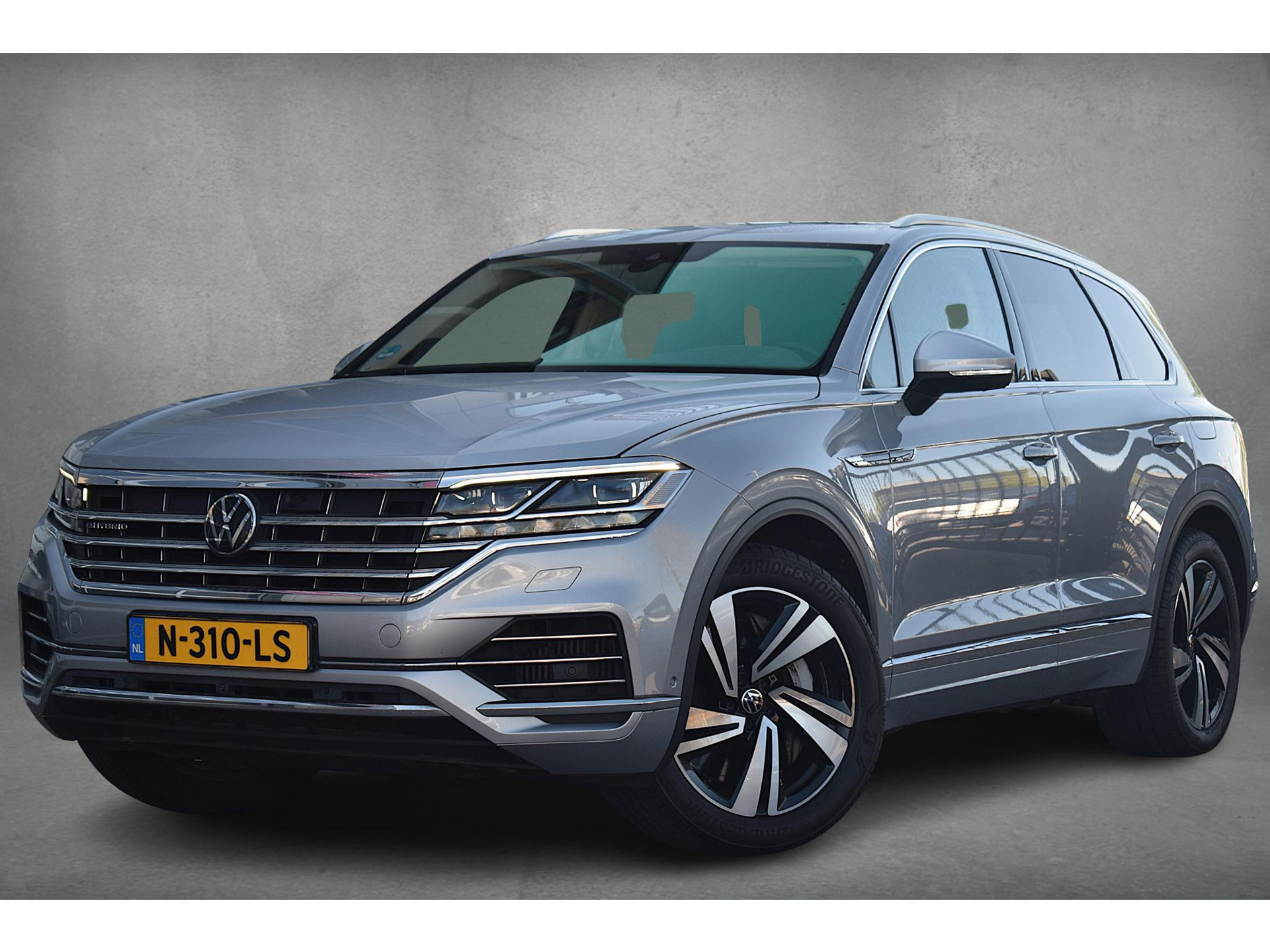 Volkswagen Touareg 3.0 TSi eHybrid 4MOTION | Trekhaak | Luchtvering | Pano | Leer | Memory | SOH 97,6%