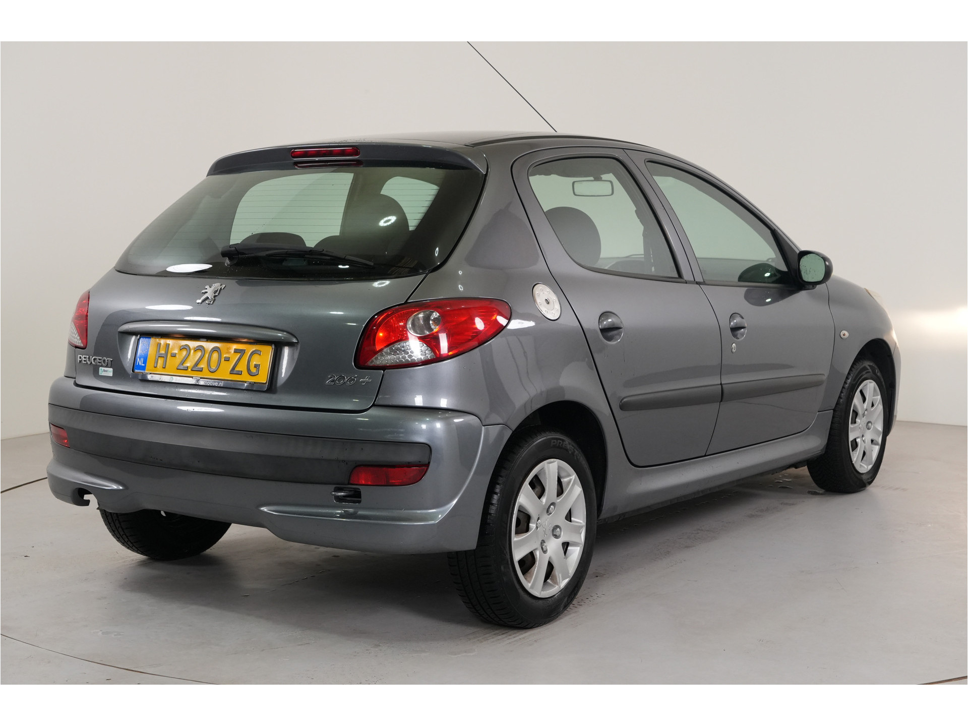 Peugeot 206 + 1.1 XR 5 dr. | Bluetooth | Str. Bekr. | El. ramen |