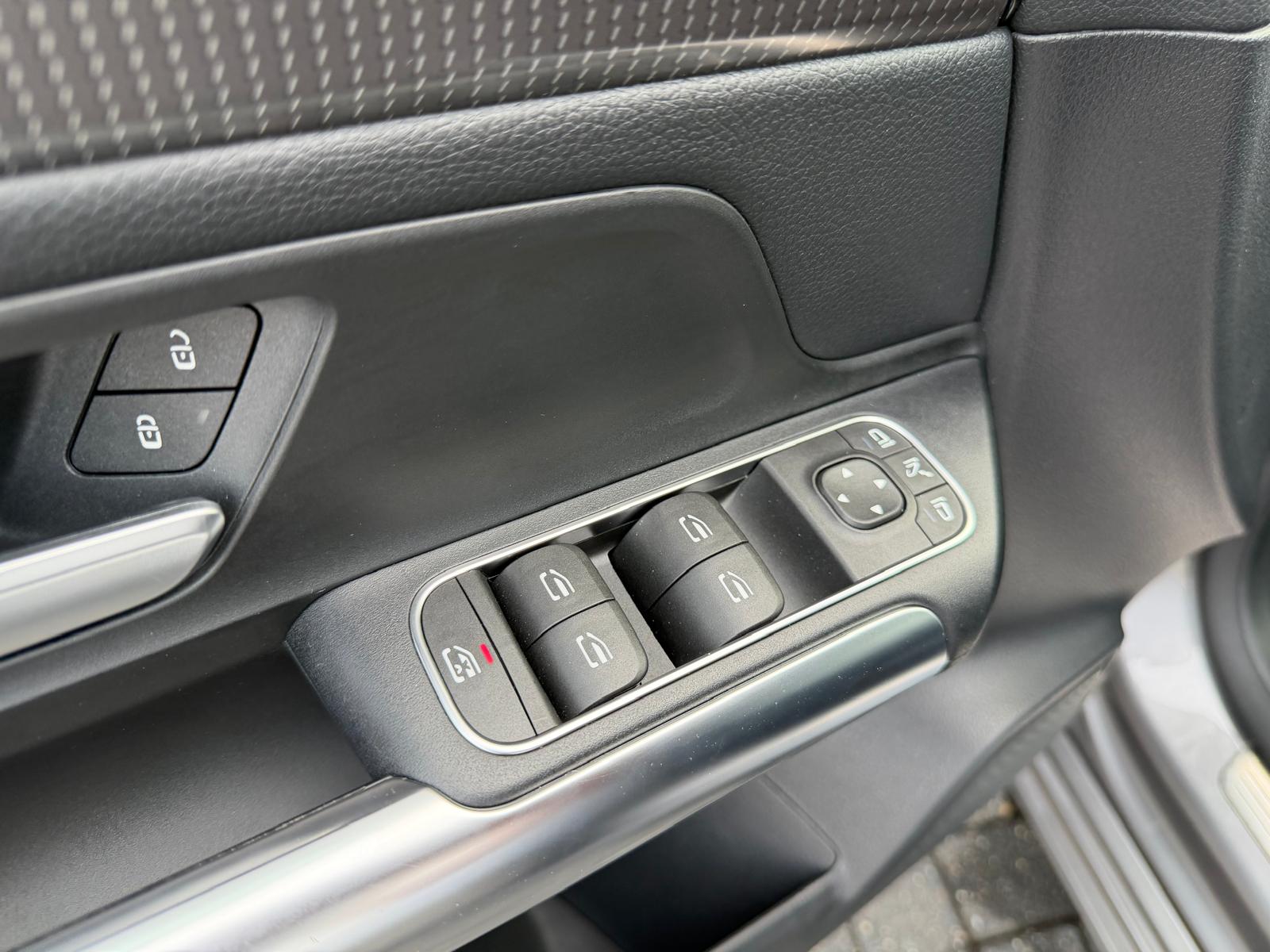 Mercedes-Benz B-klasse 180 Business Solution AMG | 1E EIGENAAR | 3/6/12MND GARANTIE | LEDER | LED | AUTOMAAT | DAB | CARPLAY | CRUISE | CLIMA | STOELVERWM. |