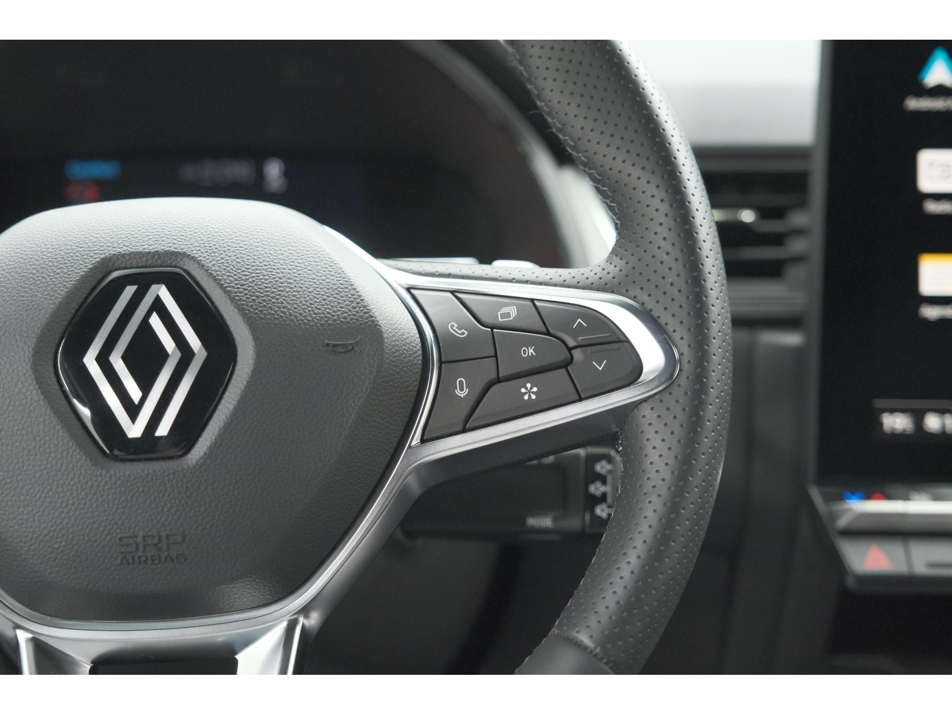 Renault Captur Mild Hybrid 160 EDC Techno | Pack Winter | Camera | Adaptieve Cruise Control | Apple Carplay