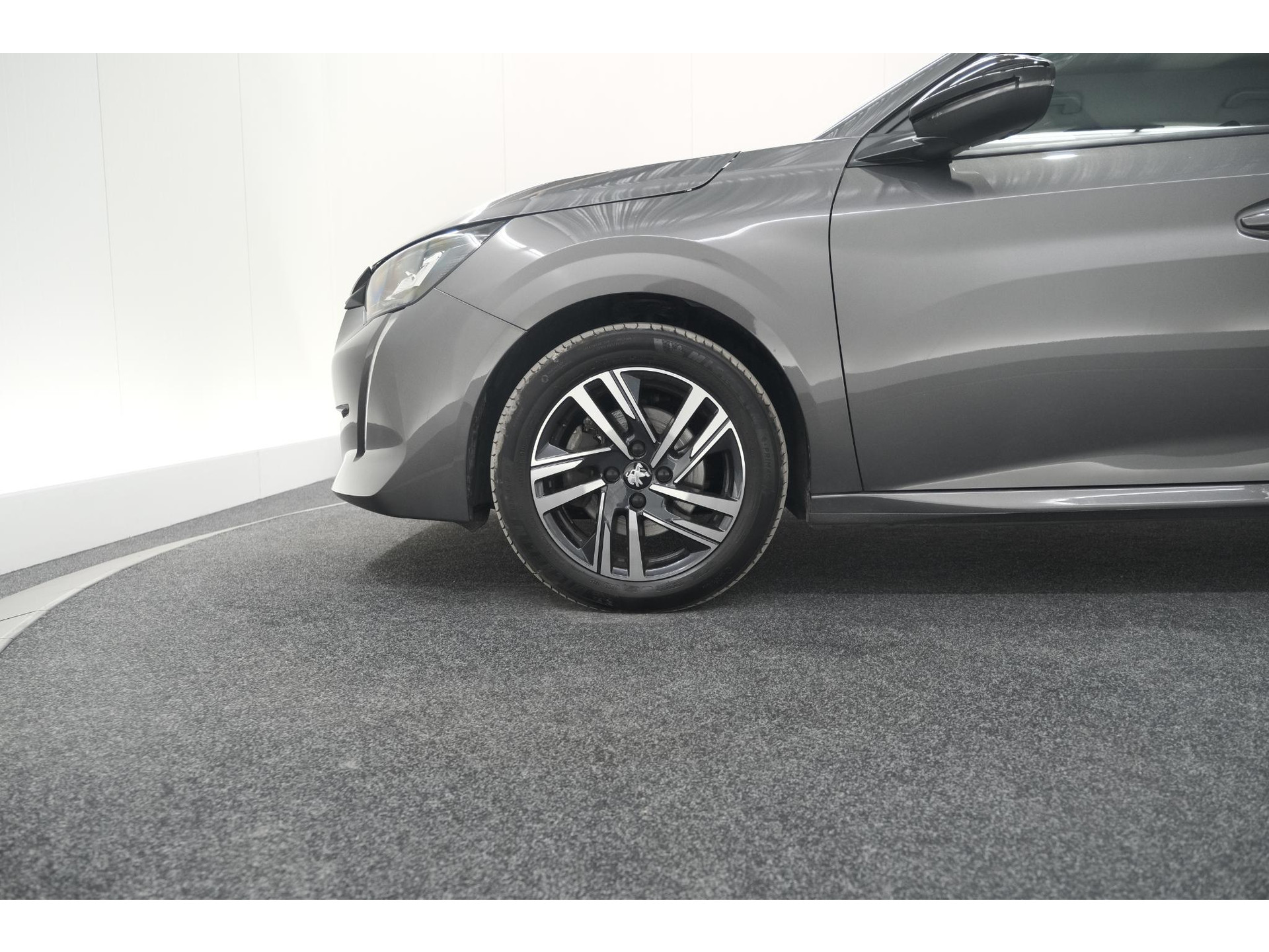 Peugeot 208 PureTech 100 EAT8 Allure Pack | Camera | Apple Carplay | Parkeersensoren | Stoelverwarming
