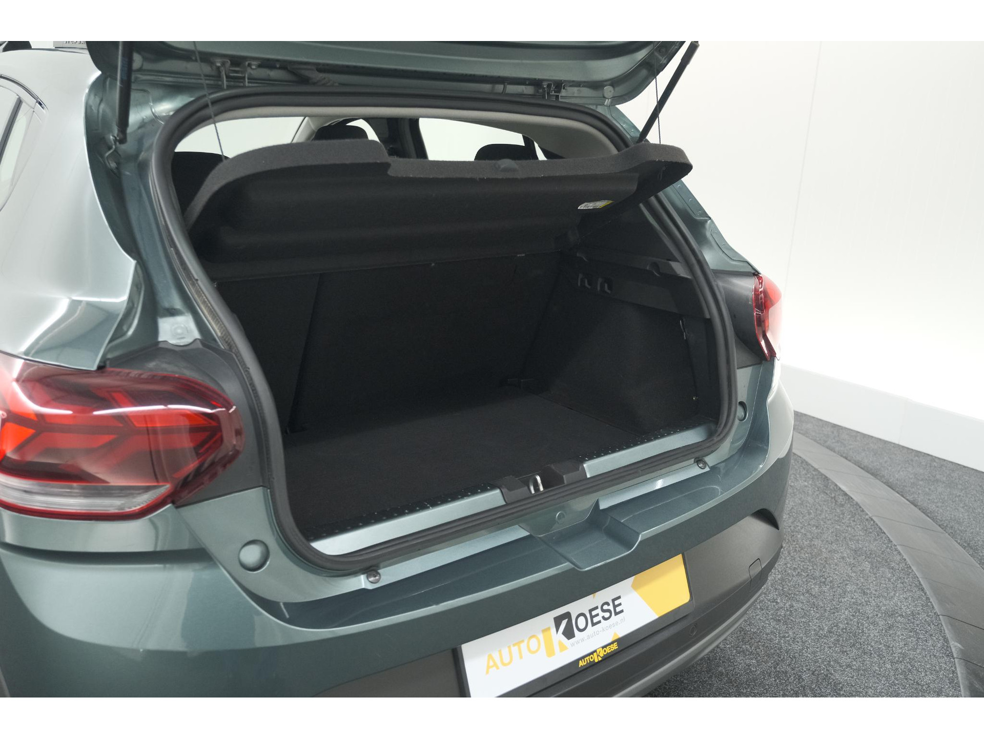 Dacia Sandero Stepway TCe 90 Extreme | Camera | Dodehoekdetectie | Navigatie | Apple Carplay