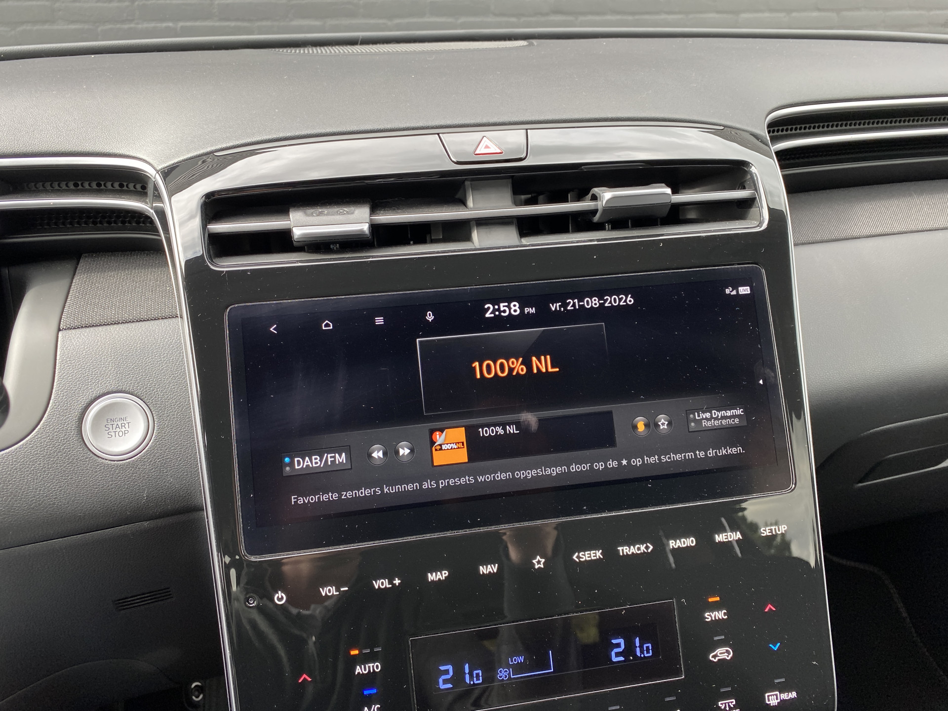 Hyundai Tucson 1.6 T-GDI PHEV 265 pk Comfort Smart 4WD | 1e eigenaar | navigatie | elektr. a. klep | adapt. cruise | camera | BTW auto
