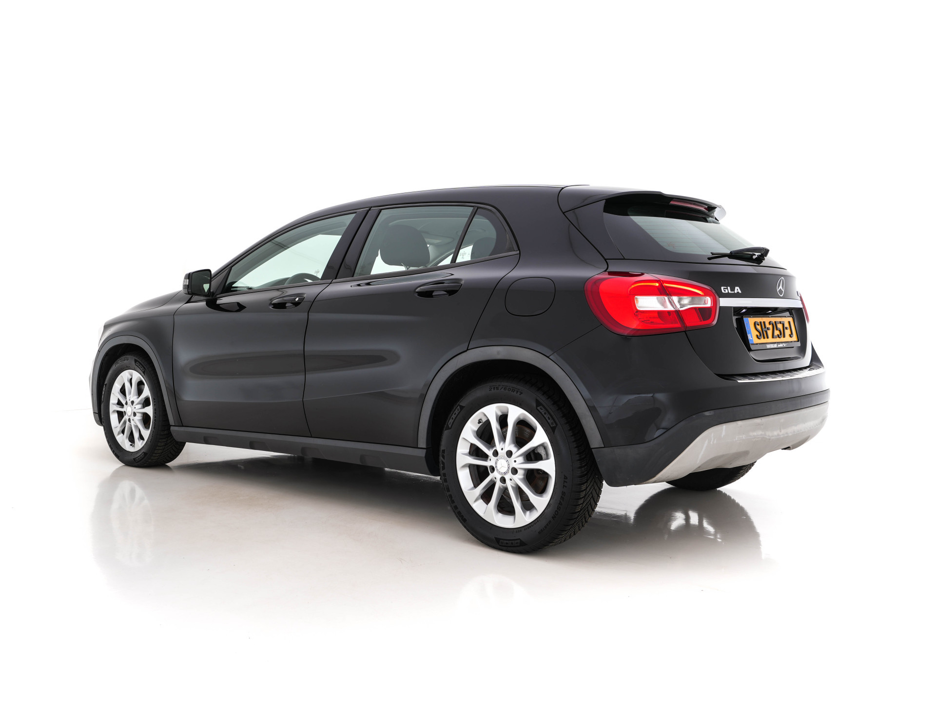 Mercedes-Benz GLA-klasse 180 CDI (INCL-BTW) *NAVI-FULLMAP | AIRCO | COMFORT-SEATS | CARBON-INLAY |  17"ALU*