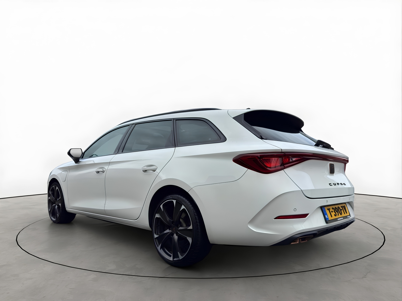 CUPRA Leon Sportstourer 1.4 e-Hybrid 245PK VZ Adrenaline Pano Keyless Schaalstoelen