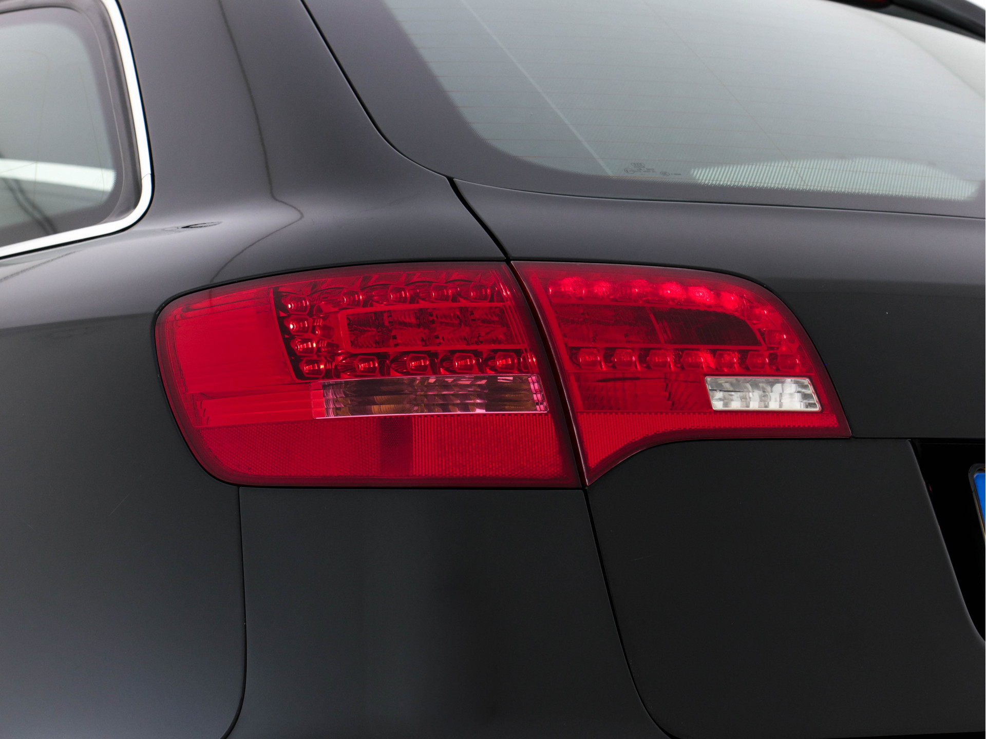 Audi S6 Avant S6 5.2 FSI Quattro [⚠️] Aut. *PANO | LEATHER | XENON-PLUS | NAVI-FULLMAP | SPORT-SEATS | BOSE-SURROUND | ECC | DECOR-CARBON | PDC | HEATED-SPORTSEATS | SHIFT-PADDLES |  CRUISE | 18"ALU*