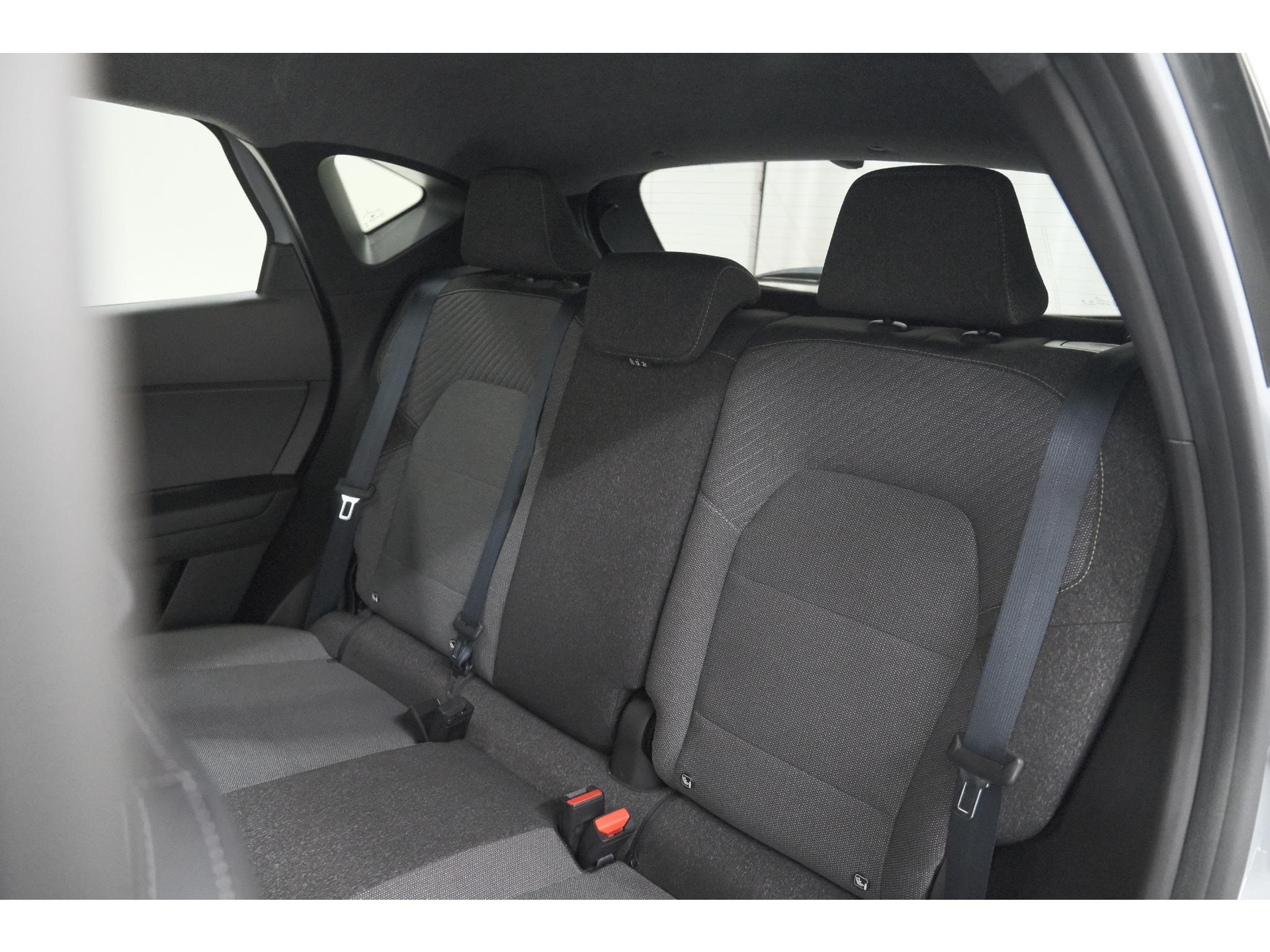 Renault Captur TCe 90 Techno | Nieuw Model | Camera | Navigatie | Apple Carplay | Pack Full Screen | 18 Inch Lichtmetalen Velgen