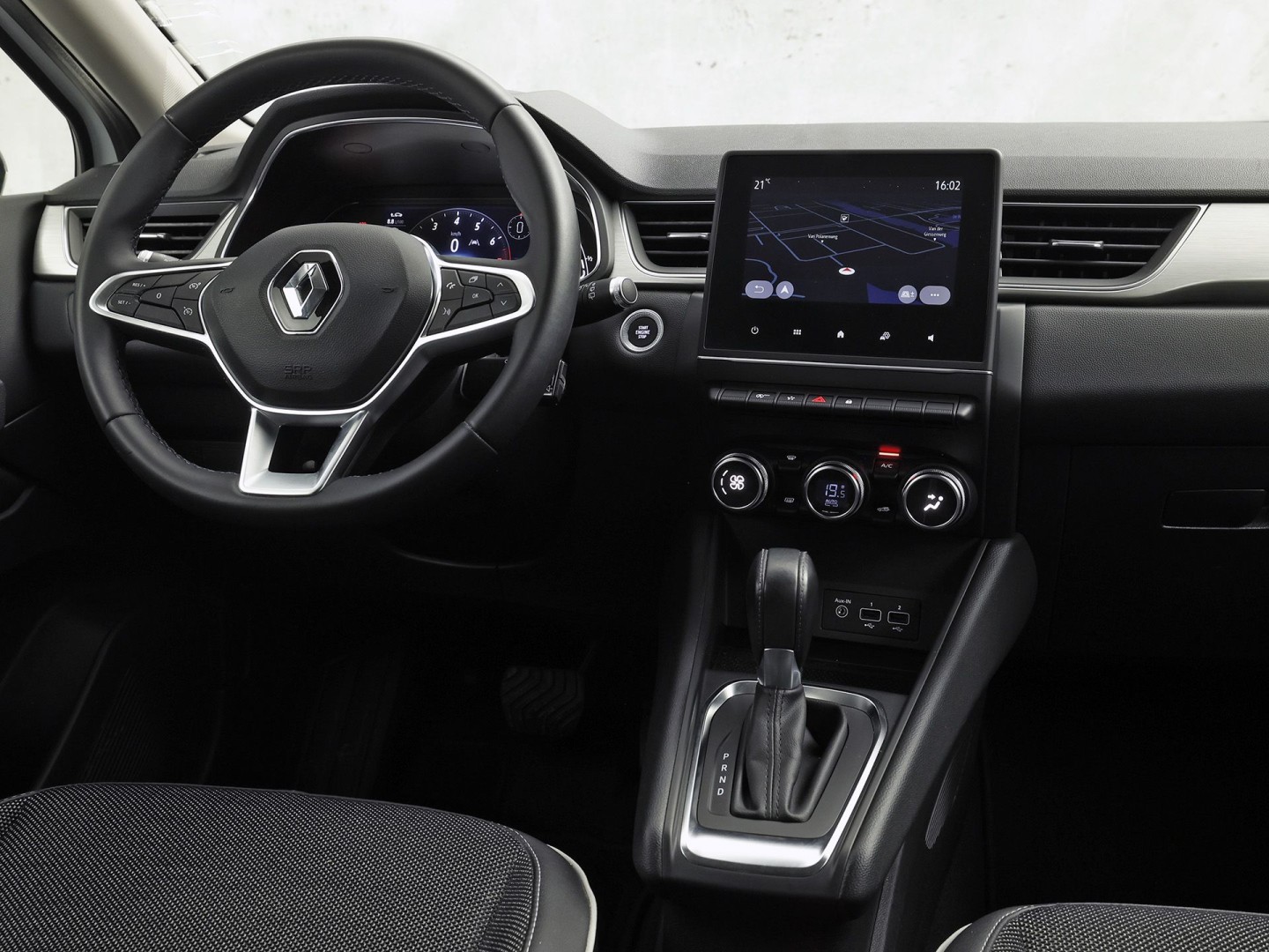 Renault Captur 1.3 TCe 140 Intens Sport 140Pk Automaat (VIRTUAL COCKPIT, APPLE CARPLAY, GROOT NAVI, CAMERA, CLIMATE, SPORTSTOELEN, LEDER, GETINT GLAS, CRUISE, NIEUWSTAAT)