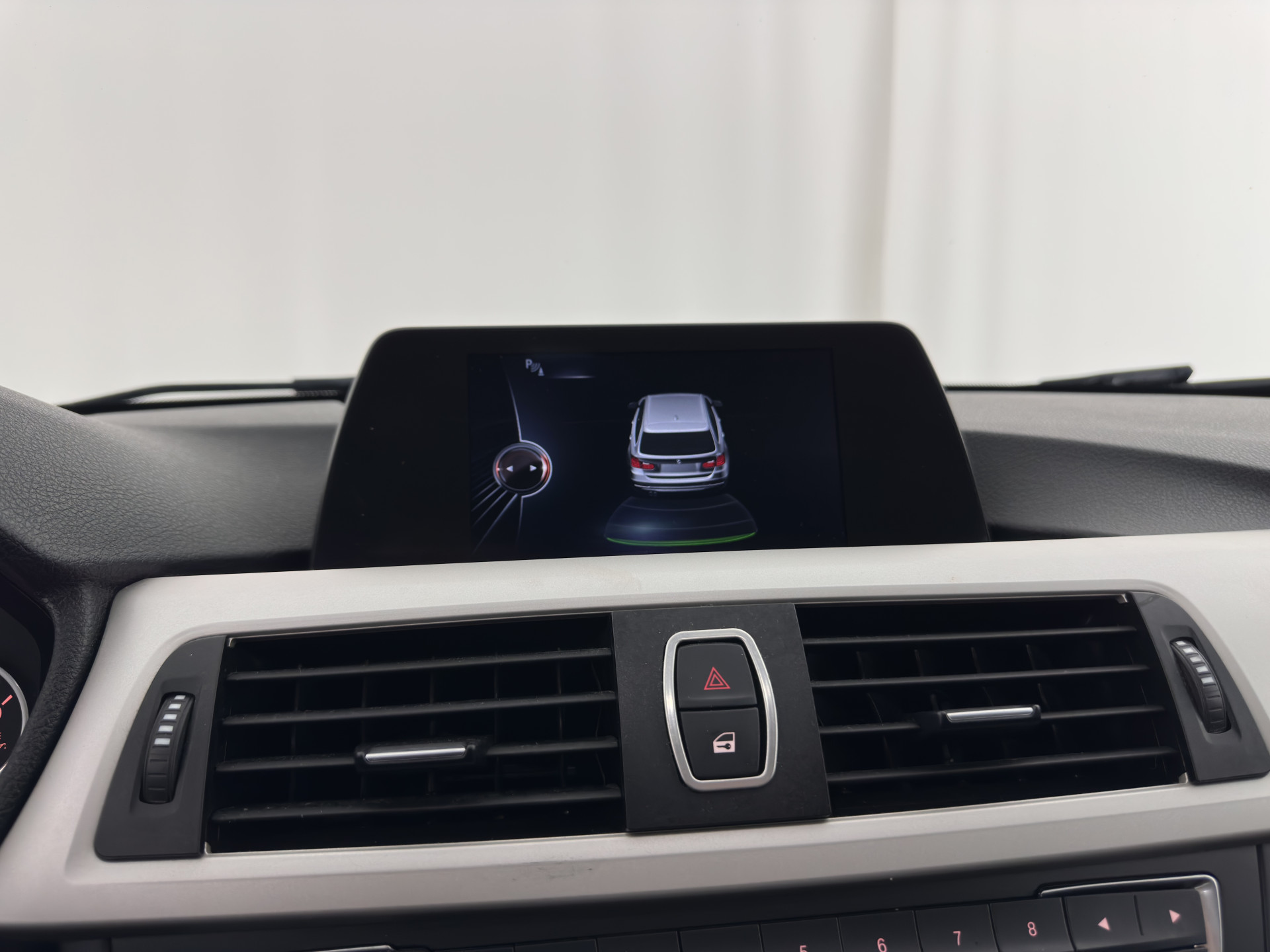 BMW 3-serie Touring 316d High Executive *FULL-LEATHER | NAVI-FULLMAP | HEATED-COMFORTSEATS | AIRCO | CRUISE | PDC | 17''ALU*