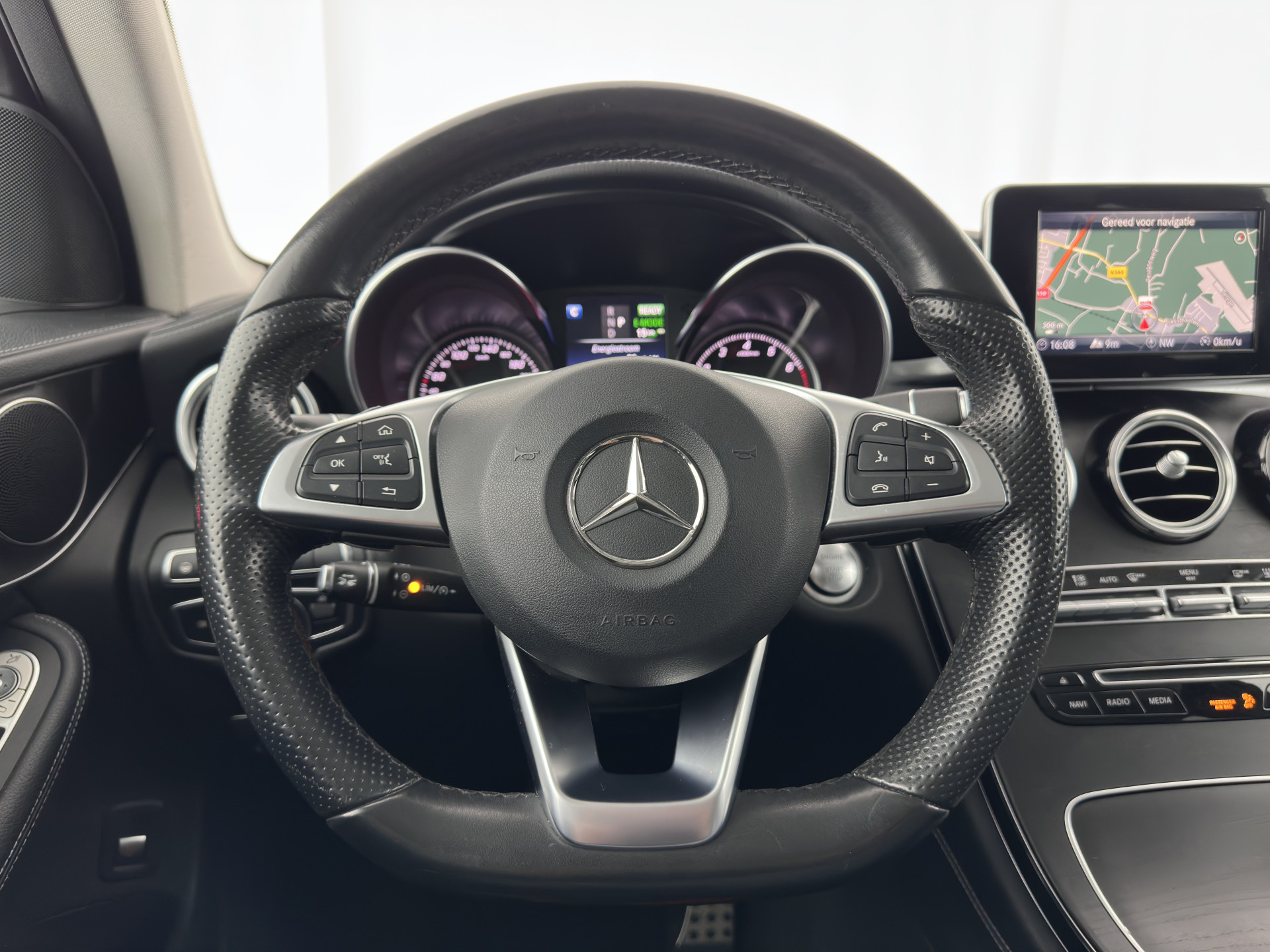 Mercedes-Benz GLC-klasse 350e 4MATIC Premium Plus Plug-in Aut. *LEATHER | FULL-LED | BLIND-SPOT | HEATED-SPORTSEATS | CAMERA | KEYLESS | AIR-SUSPENSION | ADAPTIVE-CRUISE | PRIVACY-GLASS | NAVI-FULLMAP | 20''ALU*