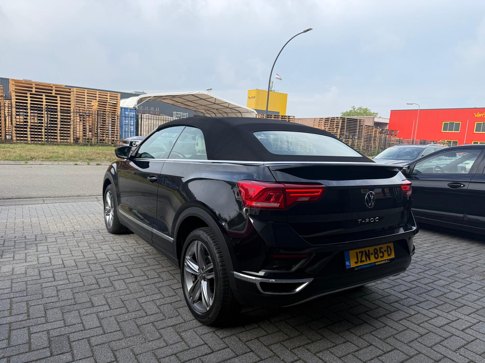 Volkswagen T-Roc Cabrio 1.5 TSI Style | 2E EIGENAAR | 3/6/12 MND GARANTIE | AUTOMAAT | DIGITAL DASH | ACC | LED | CARPLAY | DAB | STOEL/STUUR VERW. |