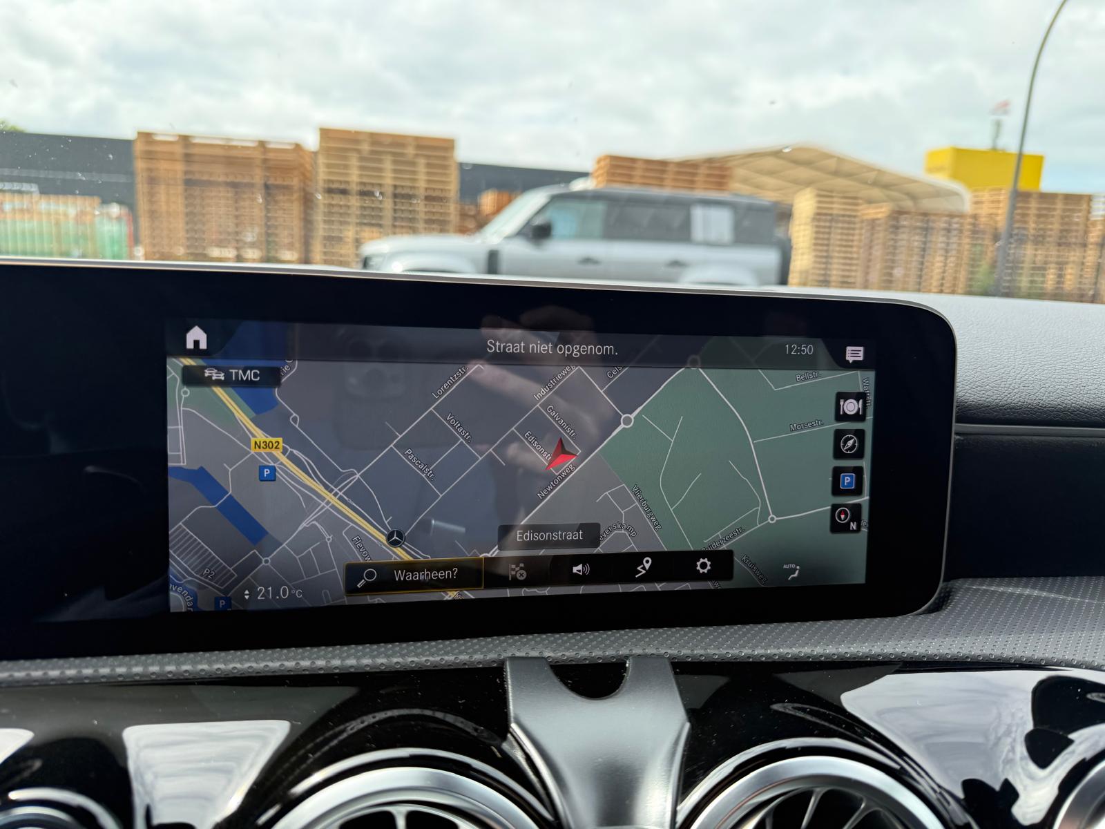 Mercedes-Benz A-klasse 250 Premium Plus | 1E EIGENAAR | 3/6/12 MND GARANTIE | PANO | LED | SFEER | BURMESTER | CARPLAY | CAMERA | NAVI | CRUISE |