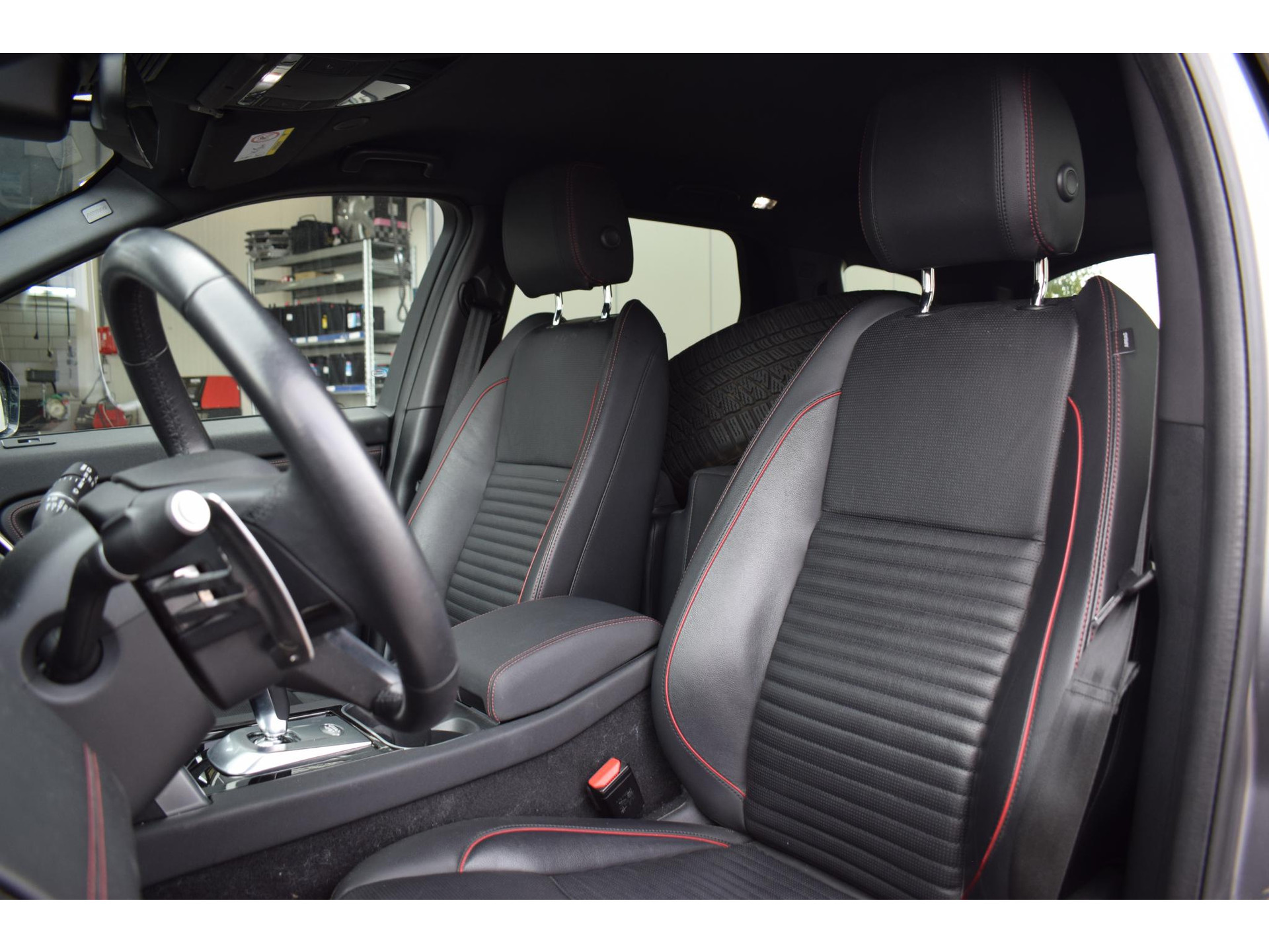 Land Rover Discovery Sport P300e 1.5 R-Dynamic HSE | Trekhaak | Meridian | Leer | Stuurverw. | Memory