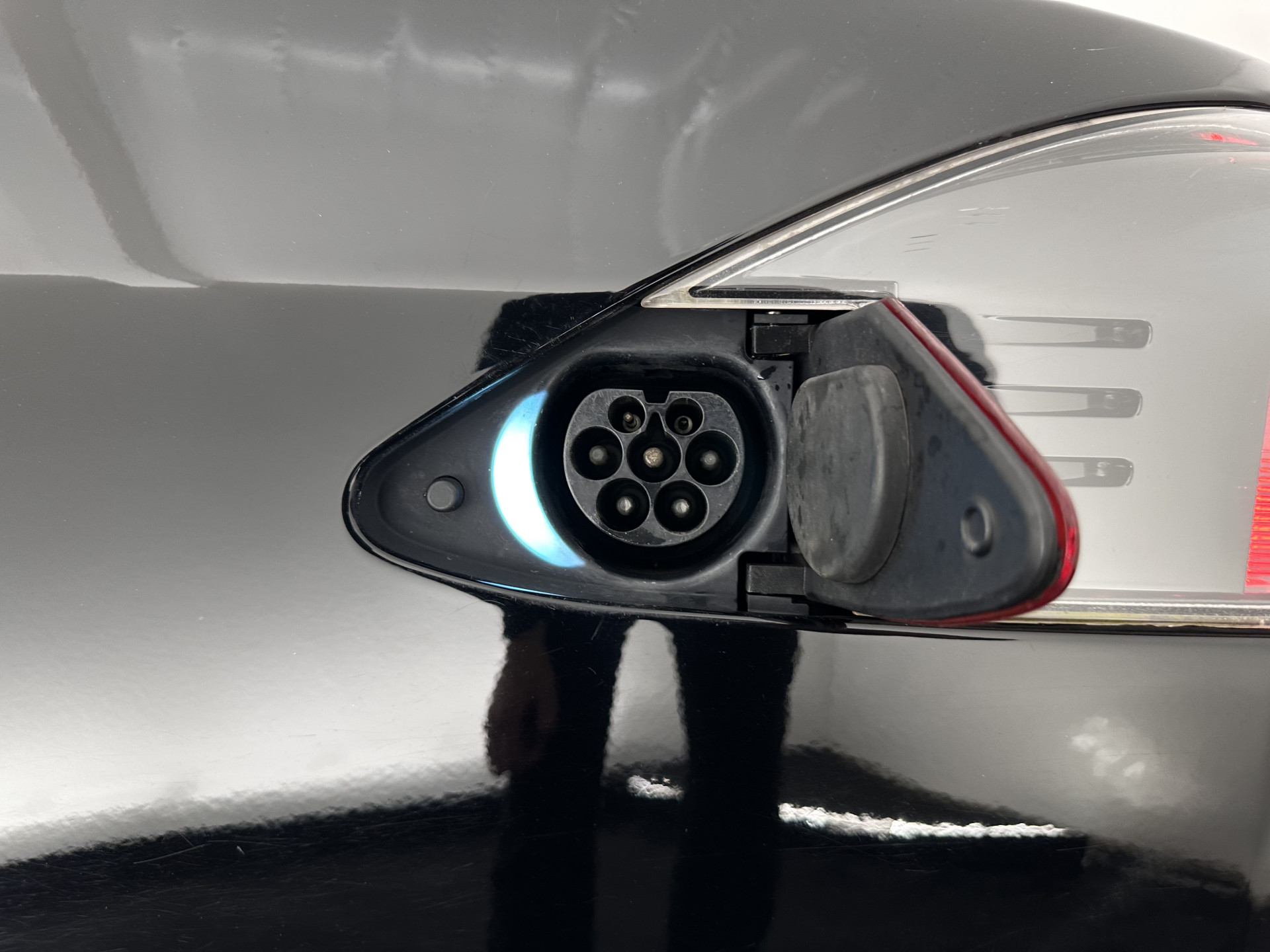 Tesla Model S 75D Base AWD [ 3-Fase-17kW ] {SOH-85%} (INCL-BTW) Aut. *PANO-WINDOW | LEATHER | AIR-SUSPENION | FULL-LED | NAVI-FULLMAP | KEYLESS | MEMORY-PACK | HEATED-COMFORTSEATS | DIGI-COCKPIT | CARBON-INLAY | AUTO-PILOT | 19"ALU*