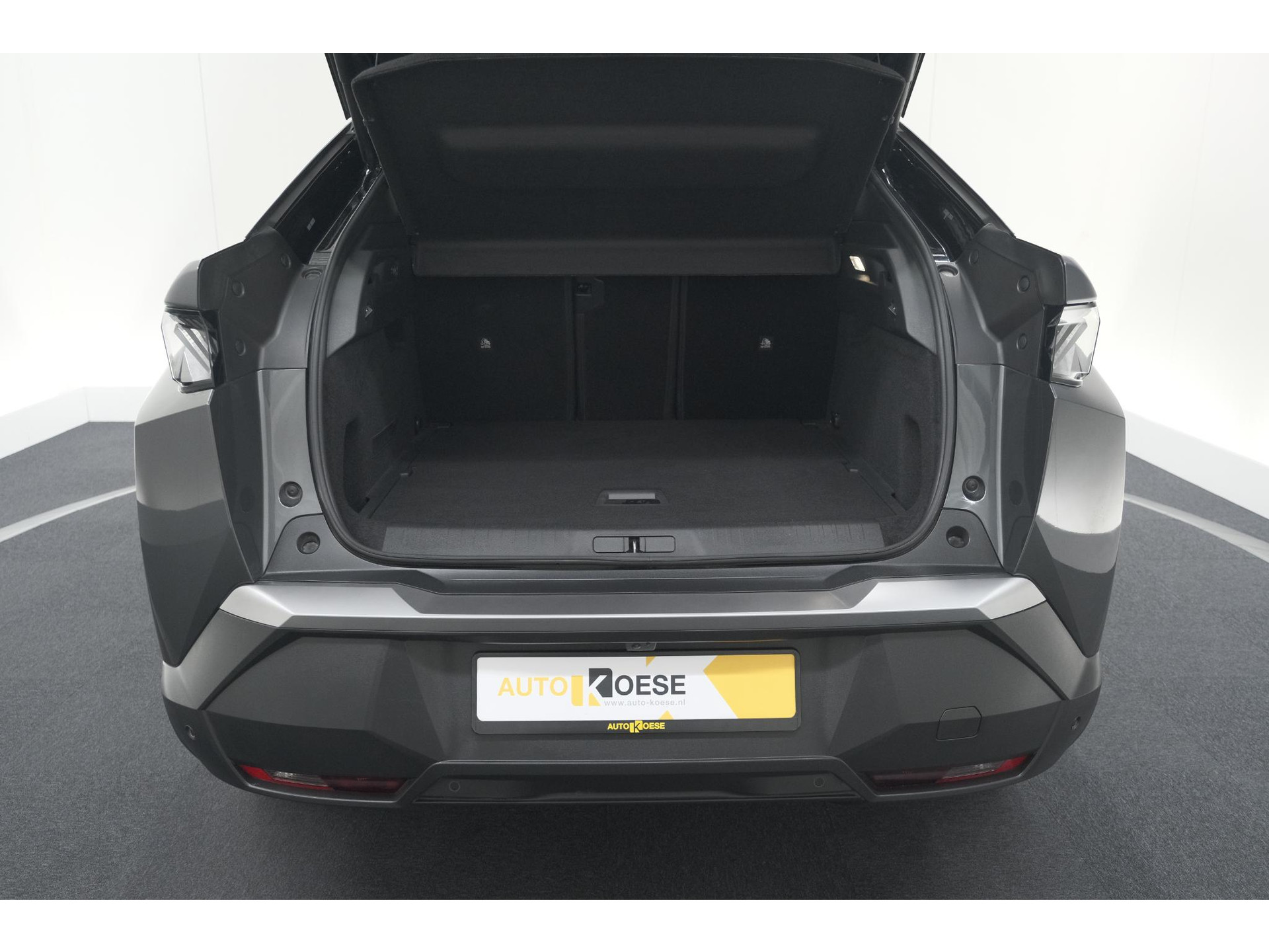 Peugeot 3008 1.2 Hybrid 136 GT | Panoramdak | 360 Camera | Stoelverwarming | Elektrische Kofferklep | Allseason Banden