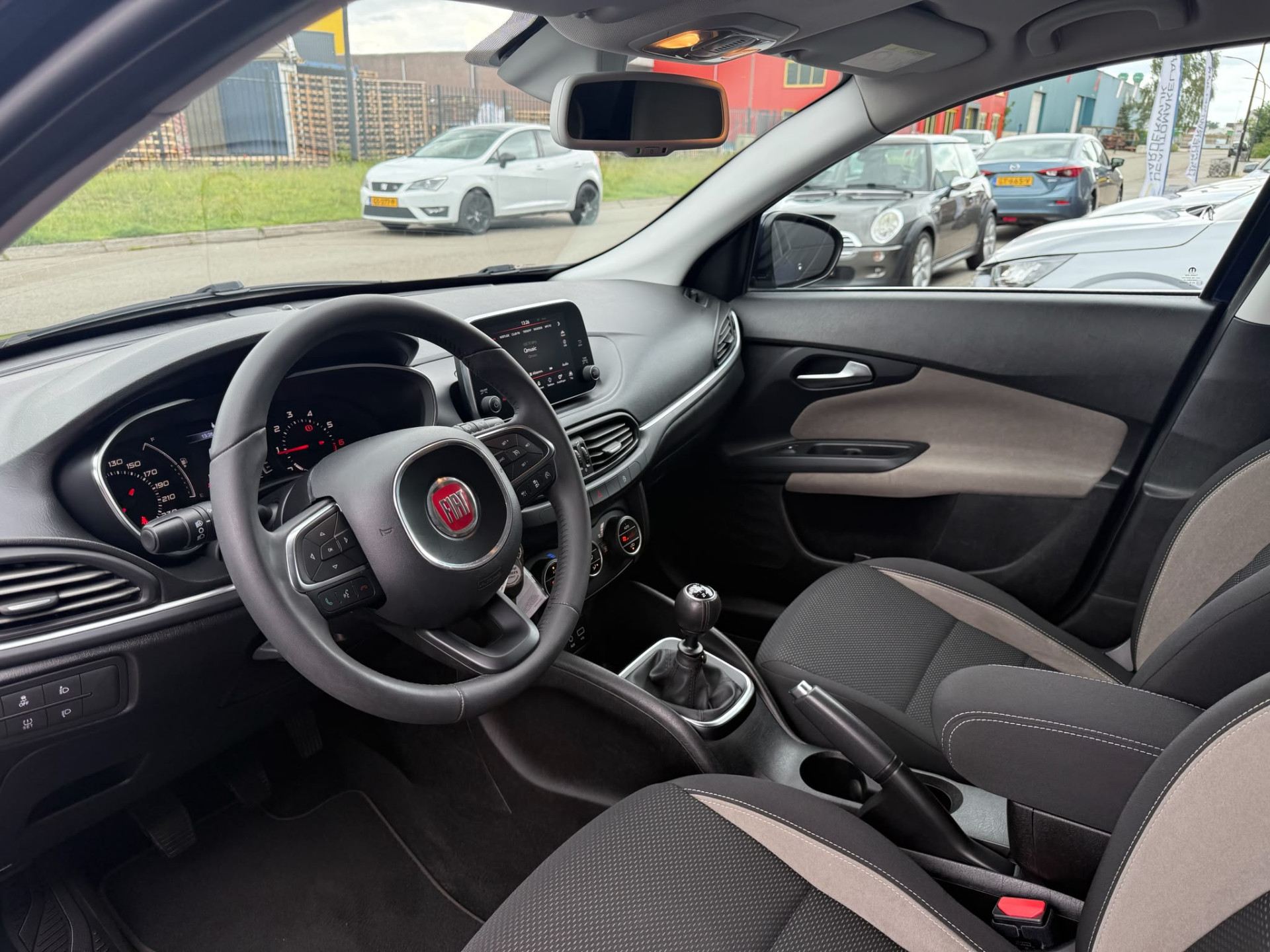 Fiat Tipo 1.4 T-Jet 16v S-Design | 1E EIGENAAR | 3/6/12MND GARANTIE | LED | CRUISE | NAVI | AIRCO | LMV |