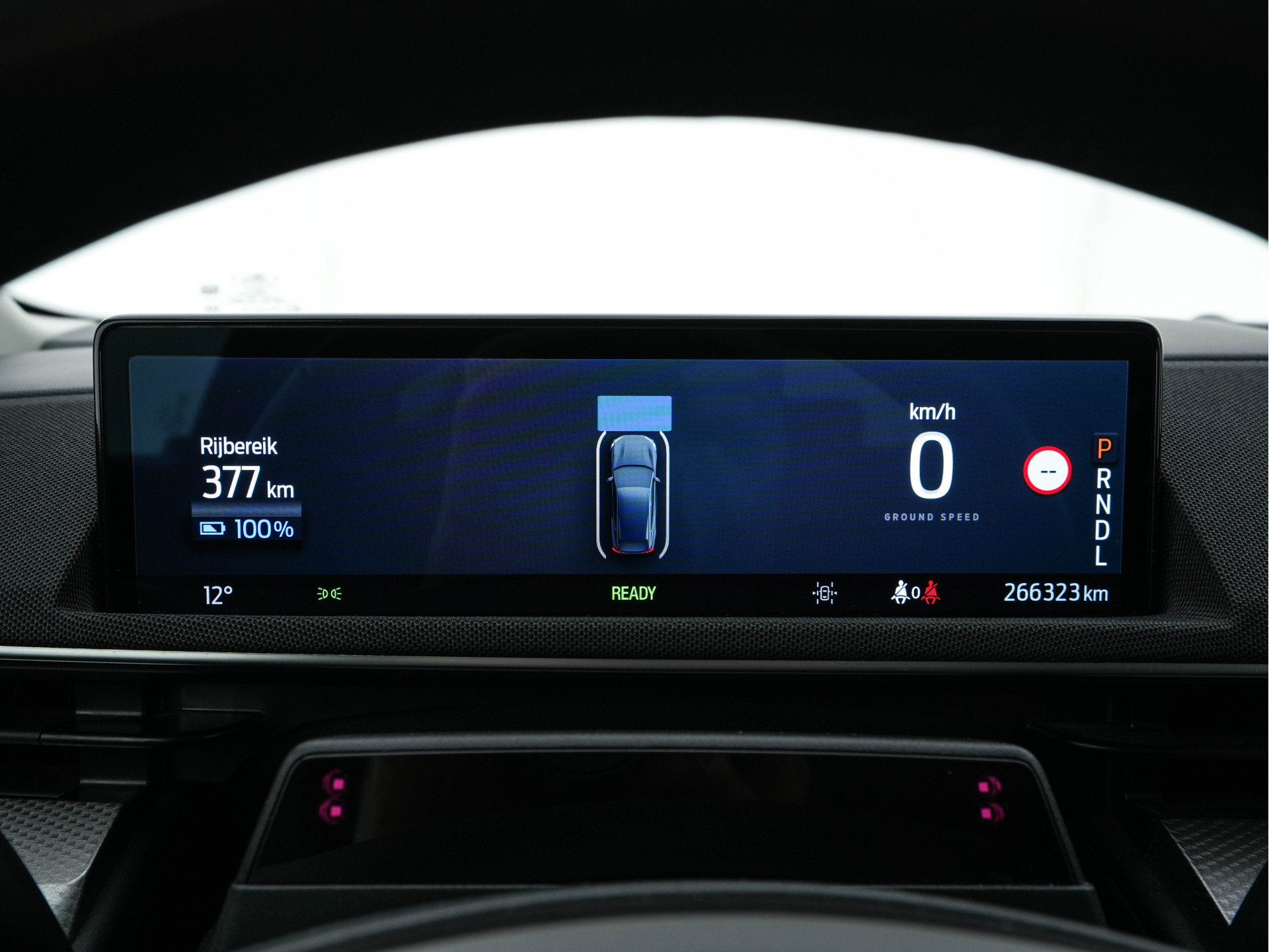 Ford Mustang Mach-E RWD 75 kWh (3-Fase-11 kW) {SOH-90%} (INCL-BTW) Aut.*LEATHER | FULL-LED | DAB | DIGI-COCKPIT | KEYLESS | NAVI-FULLMAP | CARPLAY | HEATED-COMFORTSEATS | TOPVIEW |  ADAPTIVE-CRUISE | PRIVACY-GLASS | 18'' ALU*