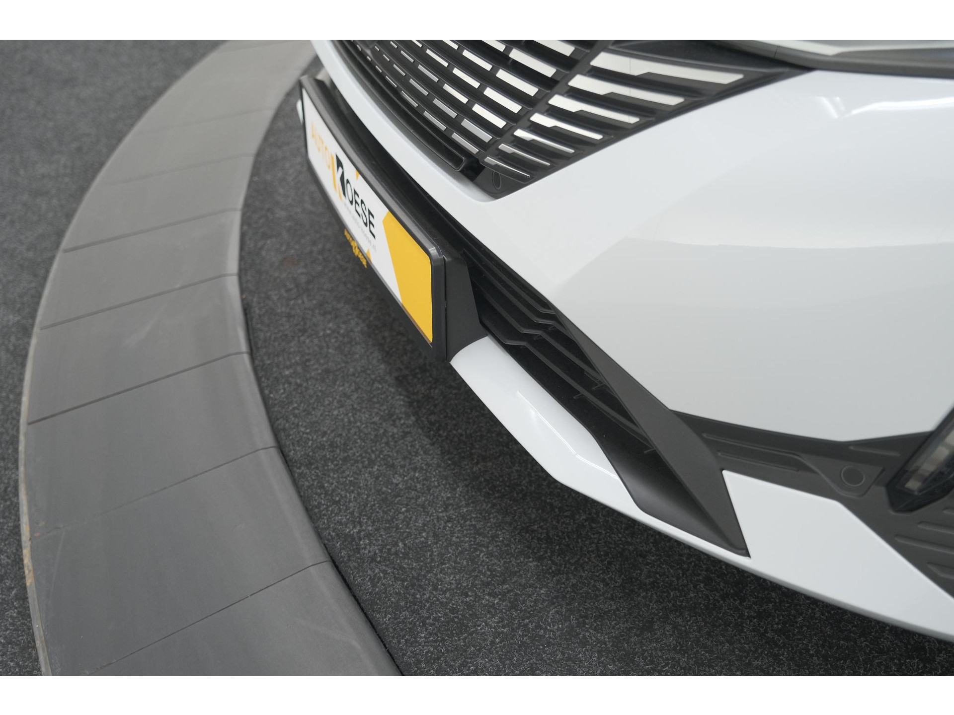 Peugeot 308 SW 1.6 Plug-in Hybrid 180 Allure | Perfecte Staat | 360 Camera | Adaptieve Cruise Control | Navigatie | Apple Carplay