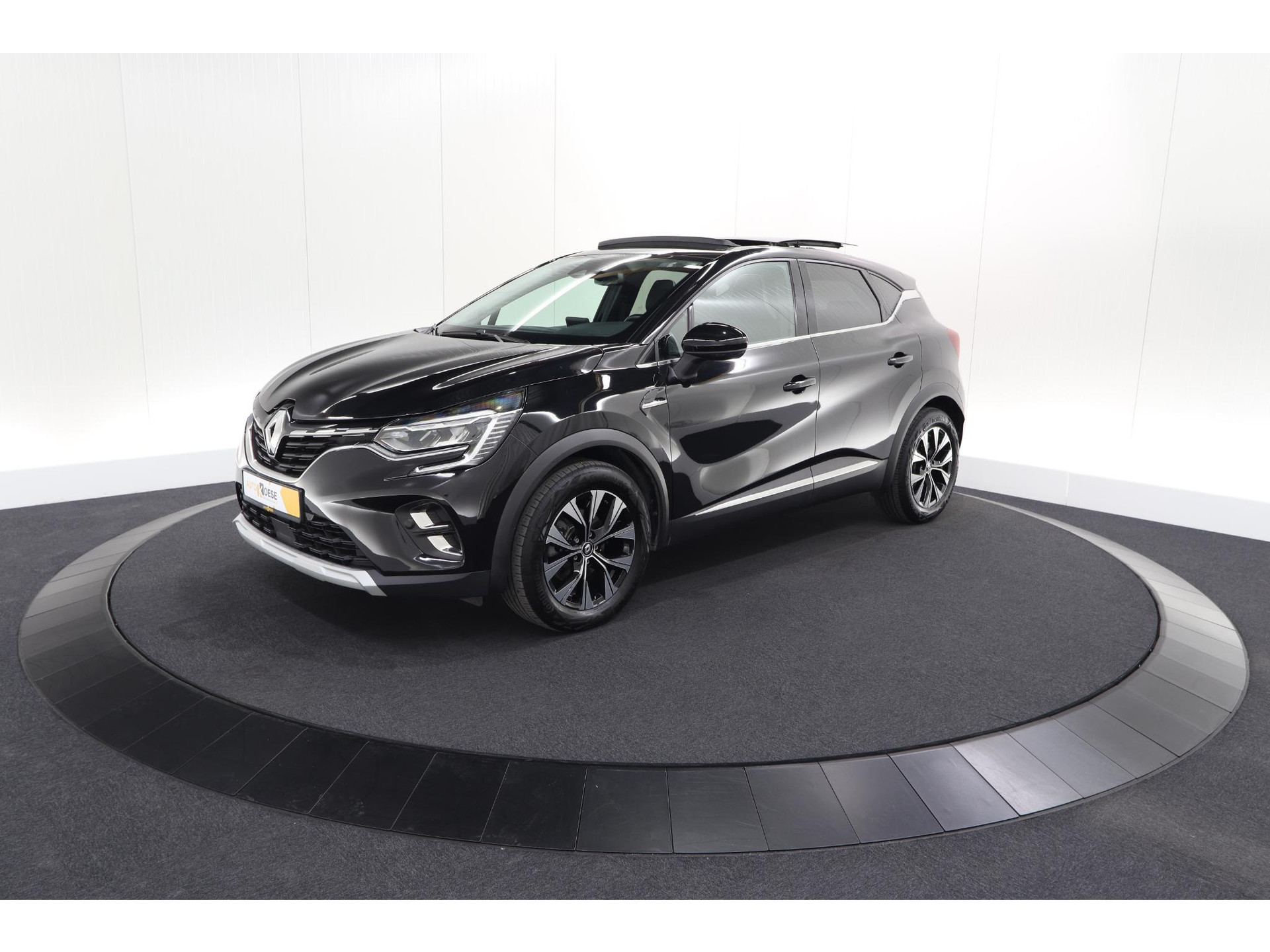 Renault Captur 1.6 E-Tech full hybrid 145 techno | Panoramadak | Camera | Adaptieve Cruise Control | 9.3 Inch Groot Scherm