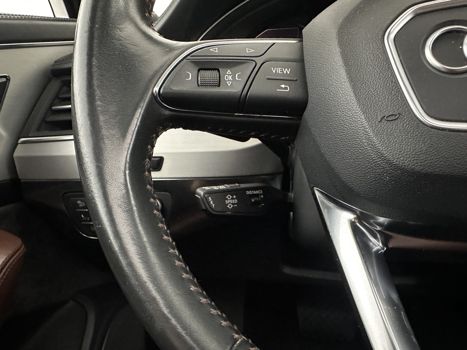 Audi Q7 3.0 TDI e-tron Quattro Sport (Plug-In) Aut. *PANO | LEATHER | ADAPTIVE-CRUISE | MATRIX-LED | BOSE-AUDIO | BLINDSPOT | MEMORY-PACK | DIGI-COCKPIT | HEATED-SPORTSEATS | NAVI-FULLMAP | CAMERA | HEAD-UP | SHIFTPADDLES | TOWBAR | 21"*